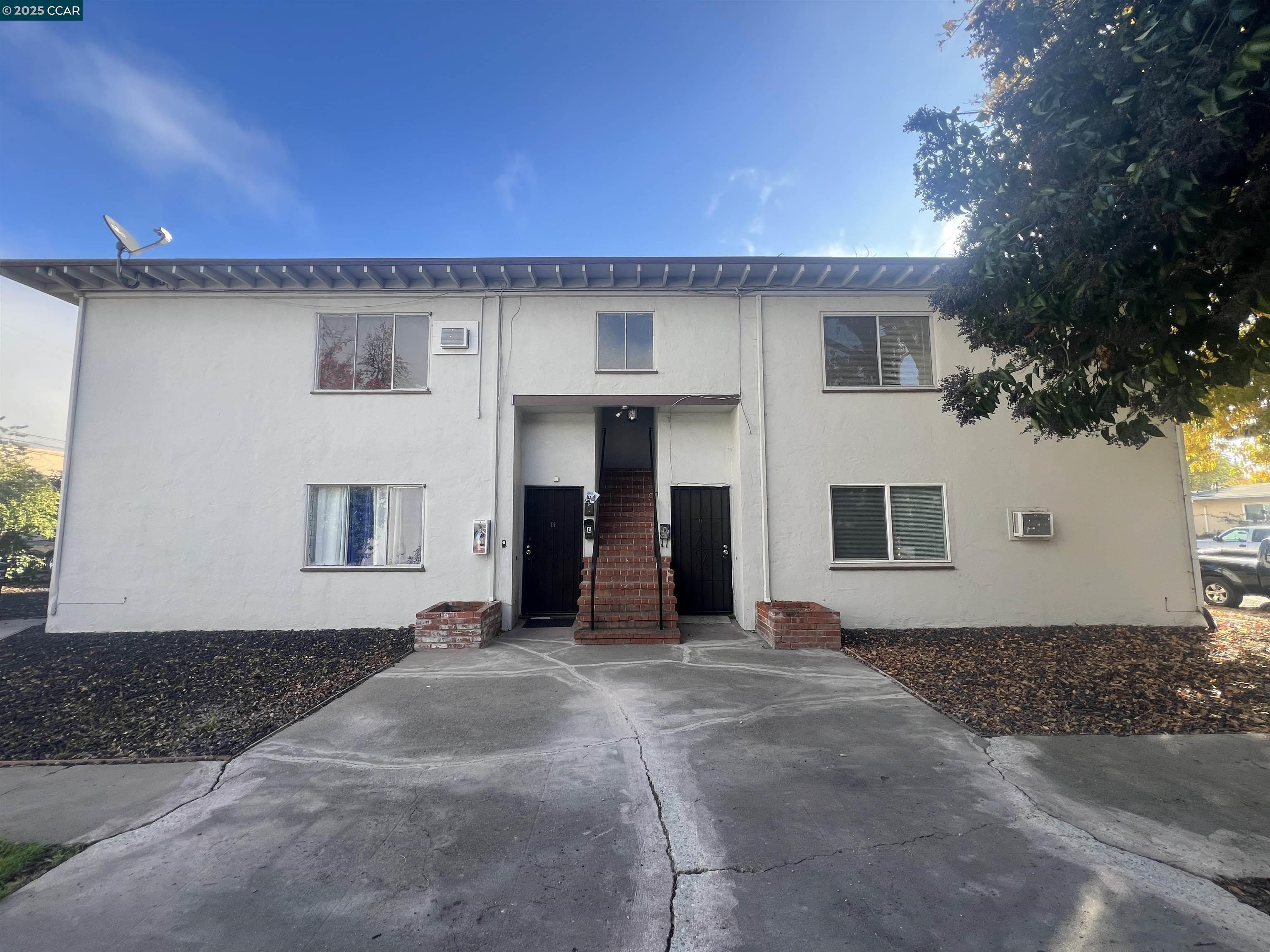 Front Image Thumbnail for CC41119593