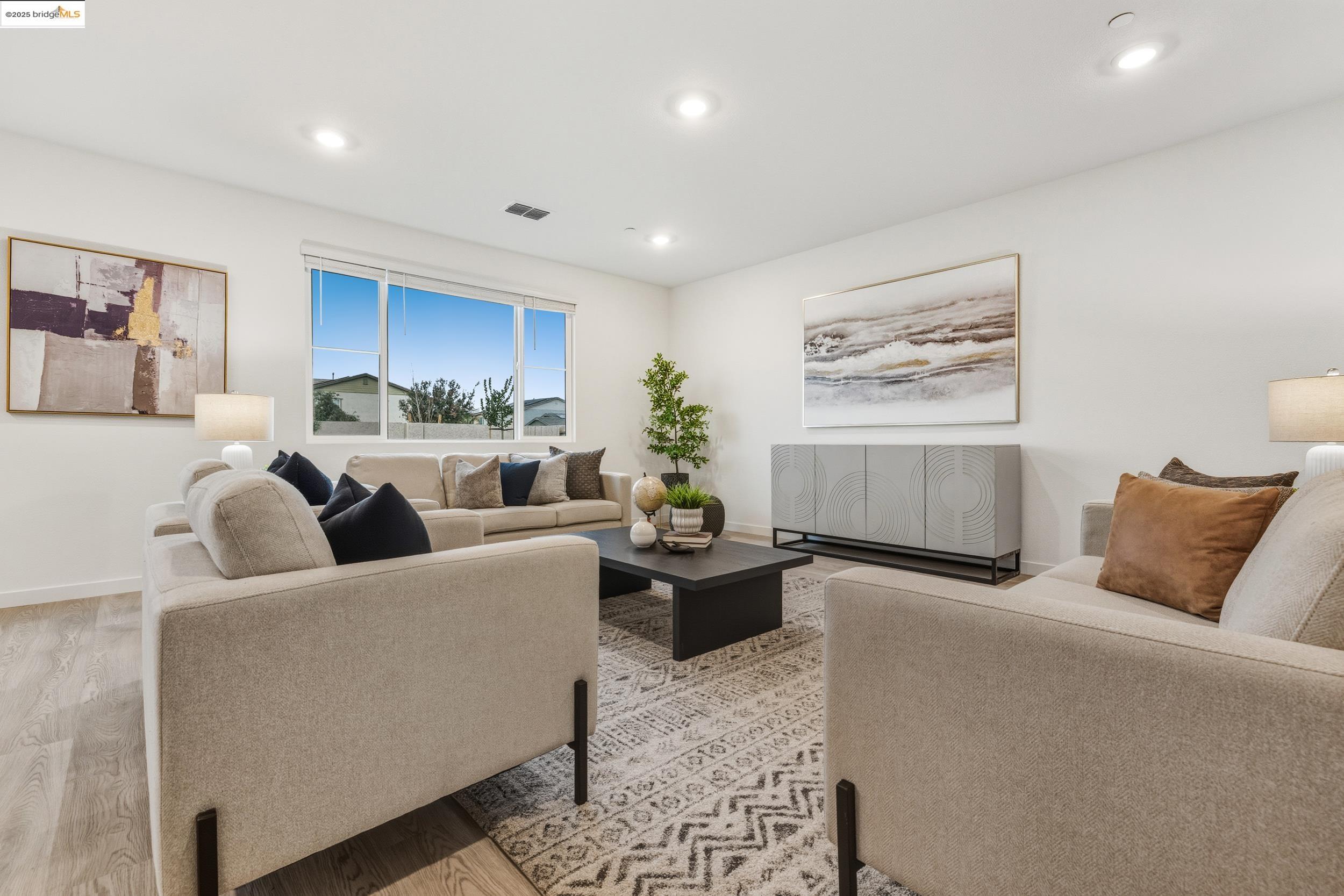 Detail Gallery Image 14 of 42 For 645 Channel Cir, Oakley,  CA 94561 - 4 Beds | 3 Baths