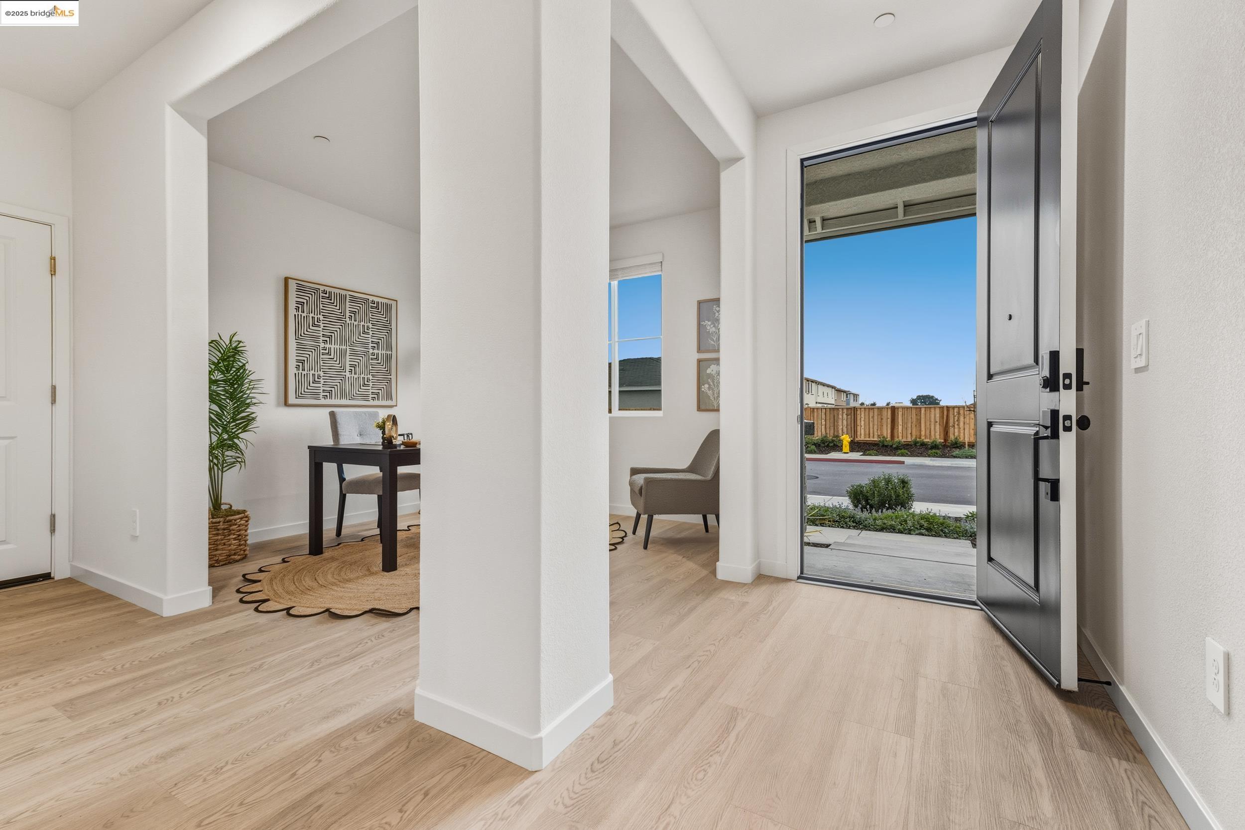 Detail Gallery Image 3 of 42 For 645 Channel Cir, Oakley,  CA 94561 - 4 Beds | 3 Baths