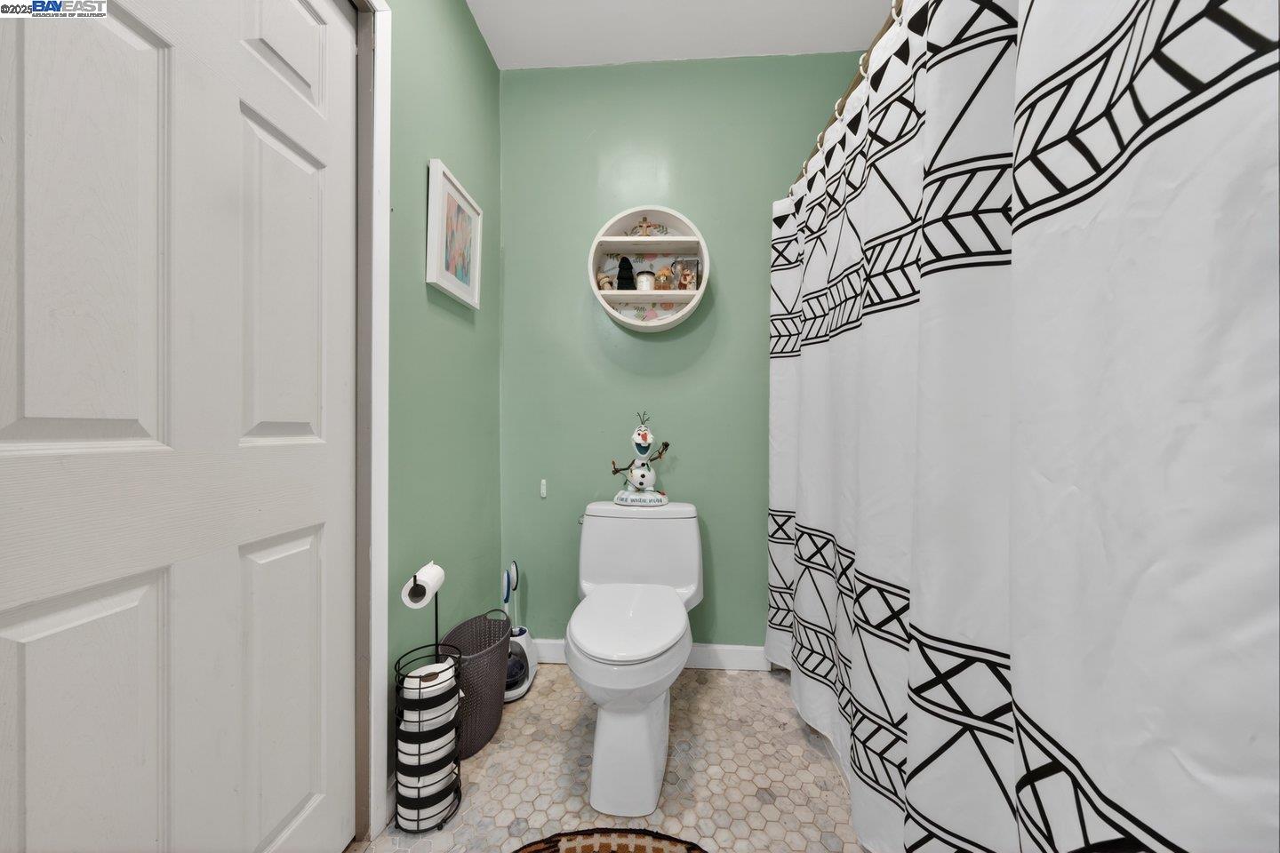Detail Gallery Image 23 of 36 For 229 Lake Ave, Rodeo,  CA 94572 - 3 Beds | 2 Baths