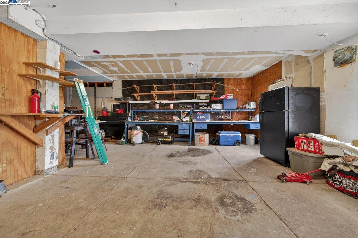 Detail Gallery Image 30 of 36 For 229 Lake Ave, Rodeo,  CA 94572 - 3 Beds | 2 Baths