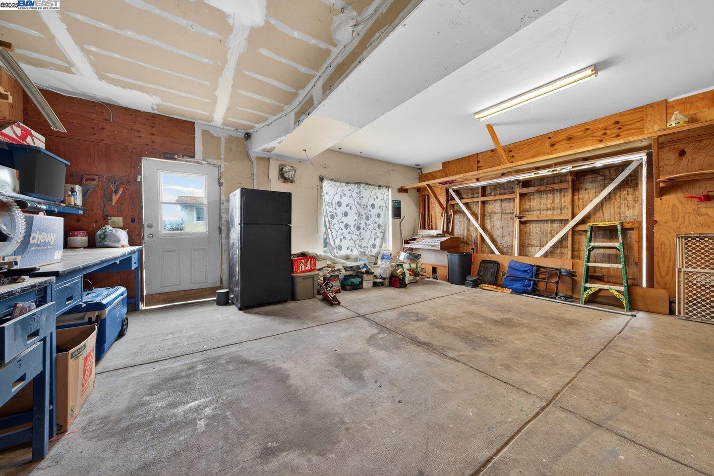 Detail Gallery Image 31 of 36 For 229 Lake Ave, Rodeo,  CA 94572 - 3 Beds | 2 Baths