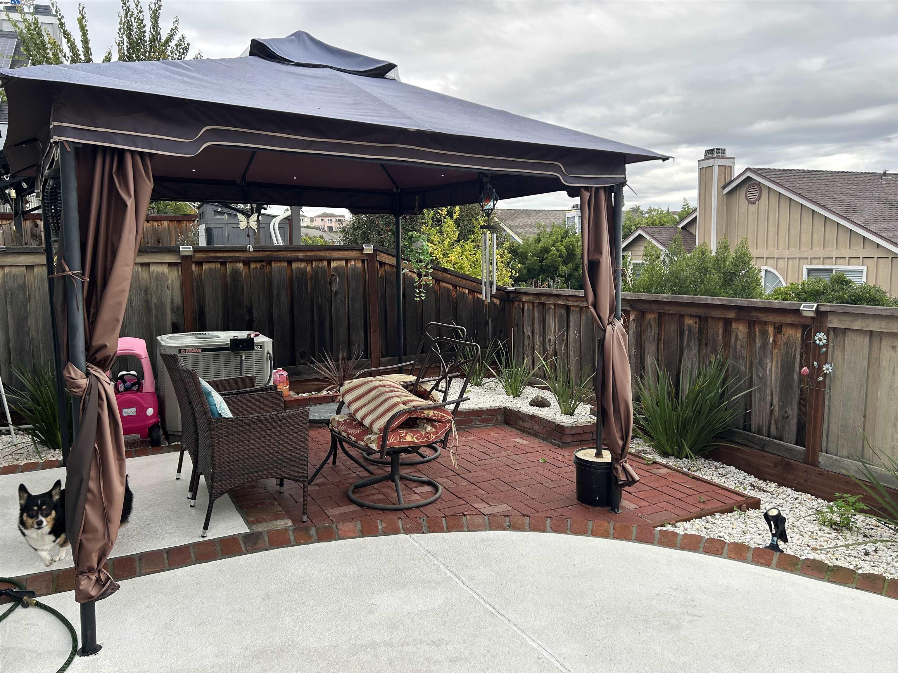 Detail Gallery Image 16 of 21 For 7 Cliff Walk, Vallejo,  CA 94591 - 3 Beds | 2/1 Baths