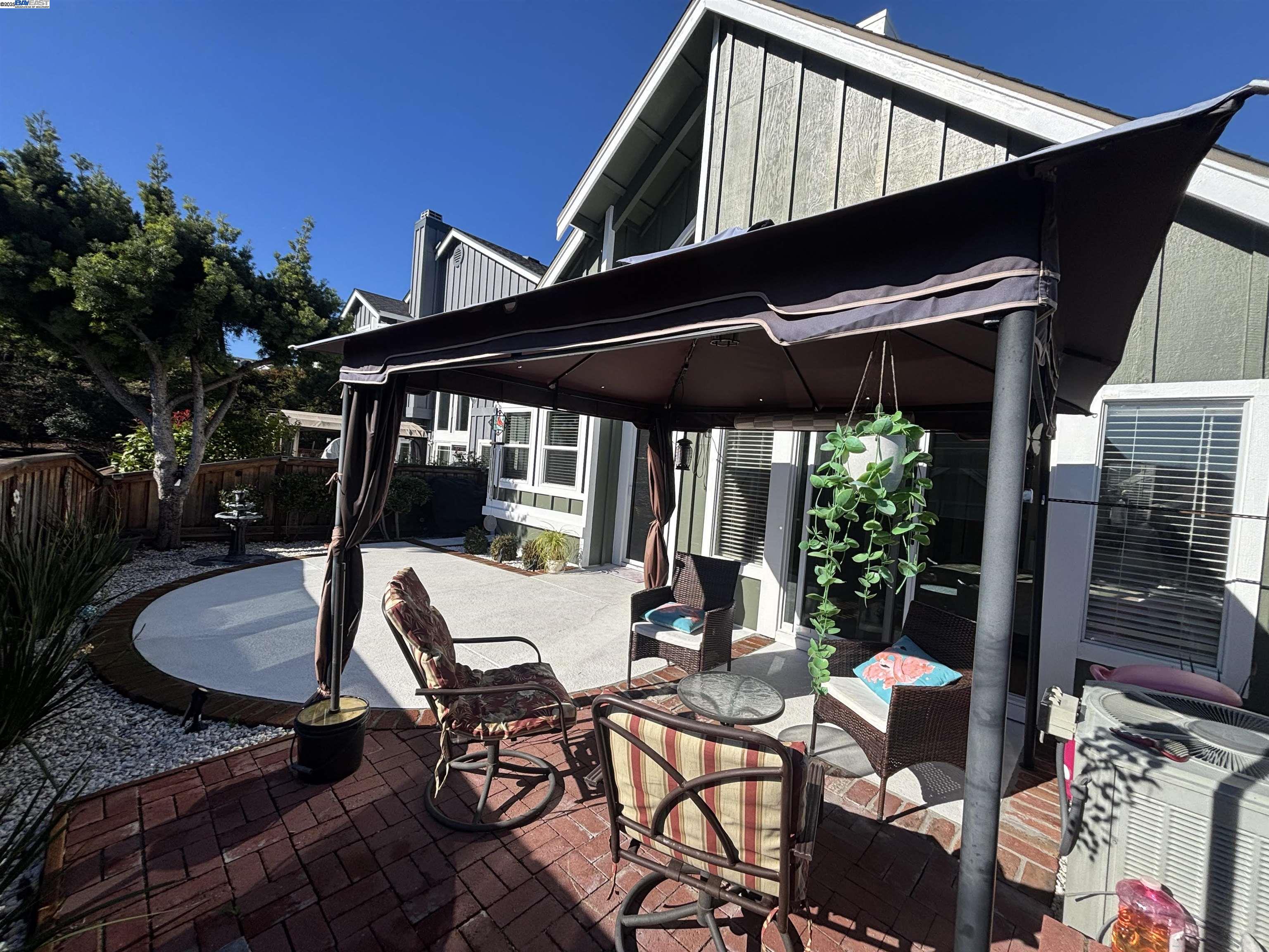 Detail Gallery Image 19 of 21 For 7 Cliff Walk, Vallejo,  CA 94591 - 3 Beds | 2/1 Baths