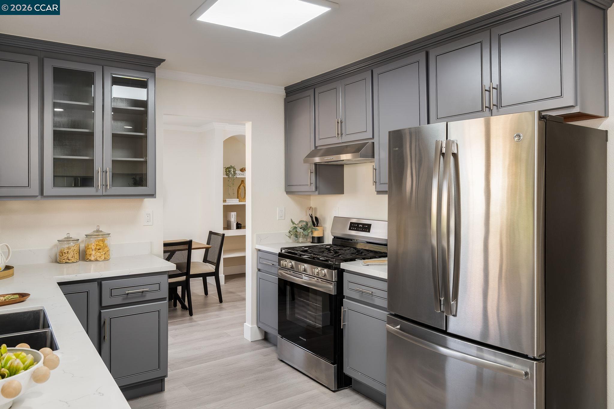 Detail Gallery Image 17 of 60 For 85 Park Oxford Pl, San Jose,  CA 95136 - 4 Beds | 3 Baths