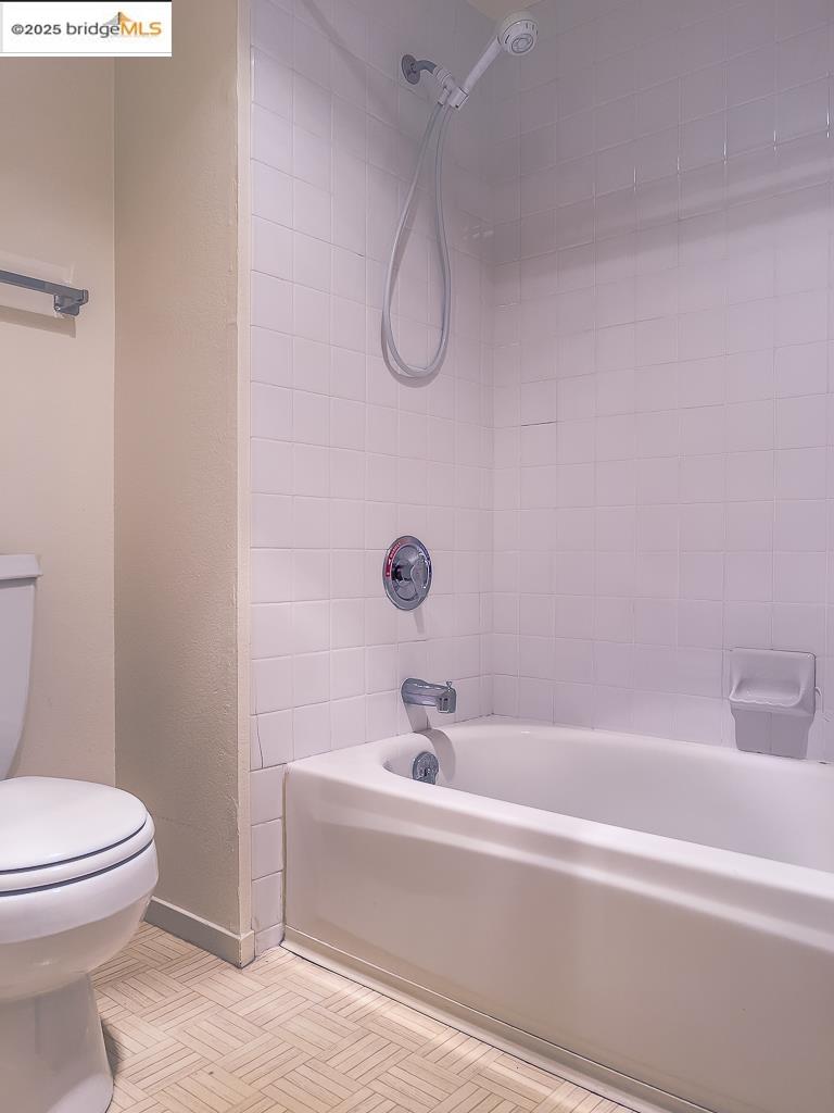 Detail Gallery Image 13 of 29 For 1300 Quarry Ct #303,  Richmond,  CA 94801 - 2 Beds | 2 Baths