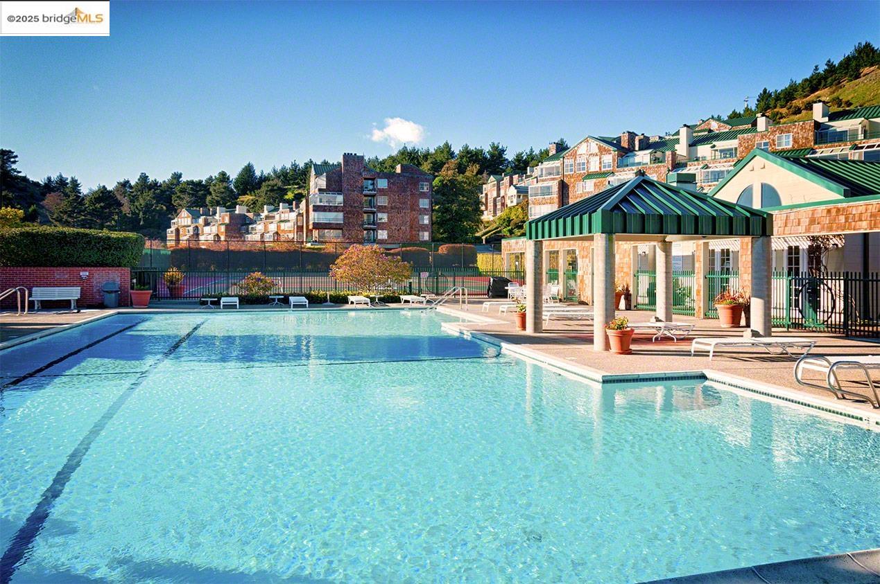 Detail Gallery Image 20 of 29 For 1300 Quarry Ct #303,  Richmond,  CA 94801 - 2 Beds | 2 Baths