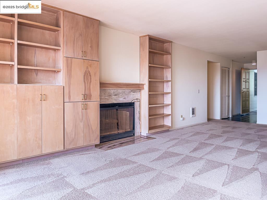 Detail Gallery Image 3 of 29 For 1300 Quarry Ct #303,  Richmond,  CA 94801 - 2 Beds | 2 Baths