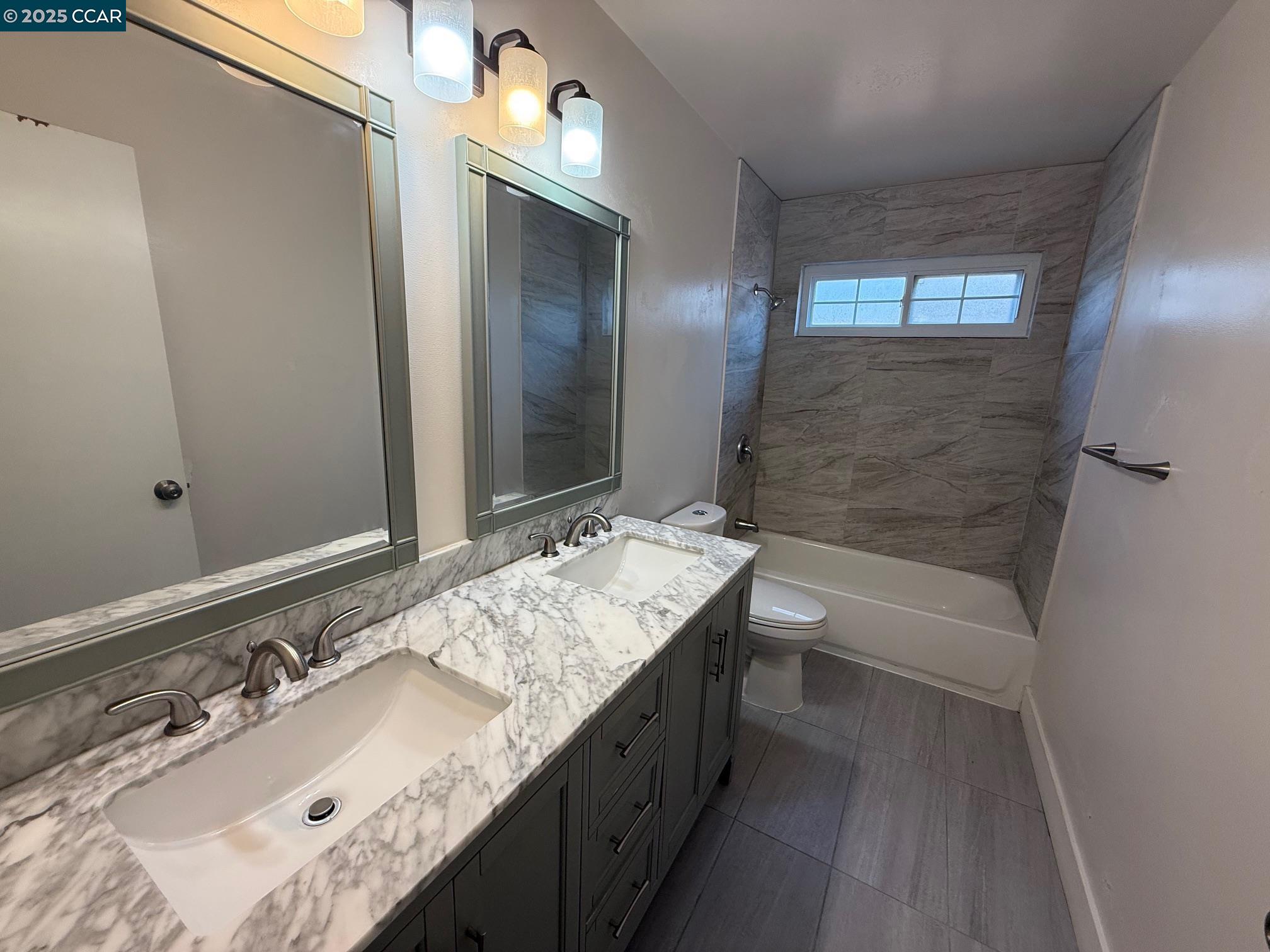 Detail Gallery Image 6 of 10 For 109 Luann Ct, Vallejo,  CA 94589 - 4 Beds | 2 Baths