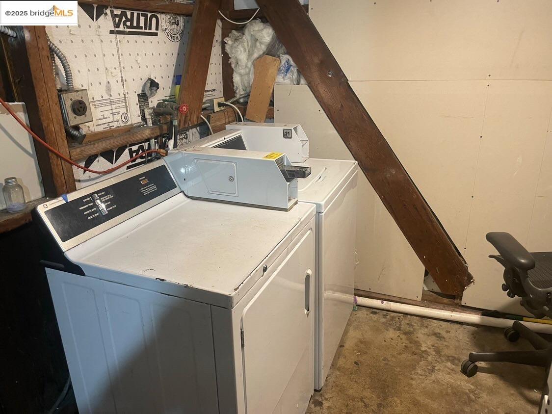 Detail Gallery Image 5 of 13 For 5229 Concord Blvd, Concord,  CA 94521 - 3 Beds | 2 Baths