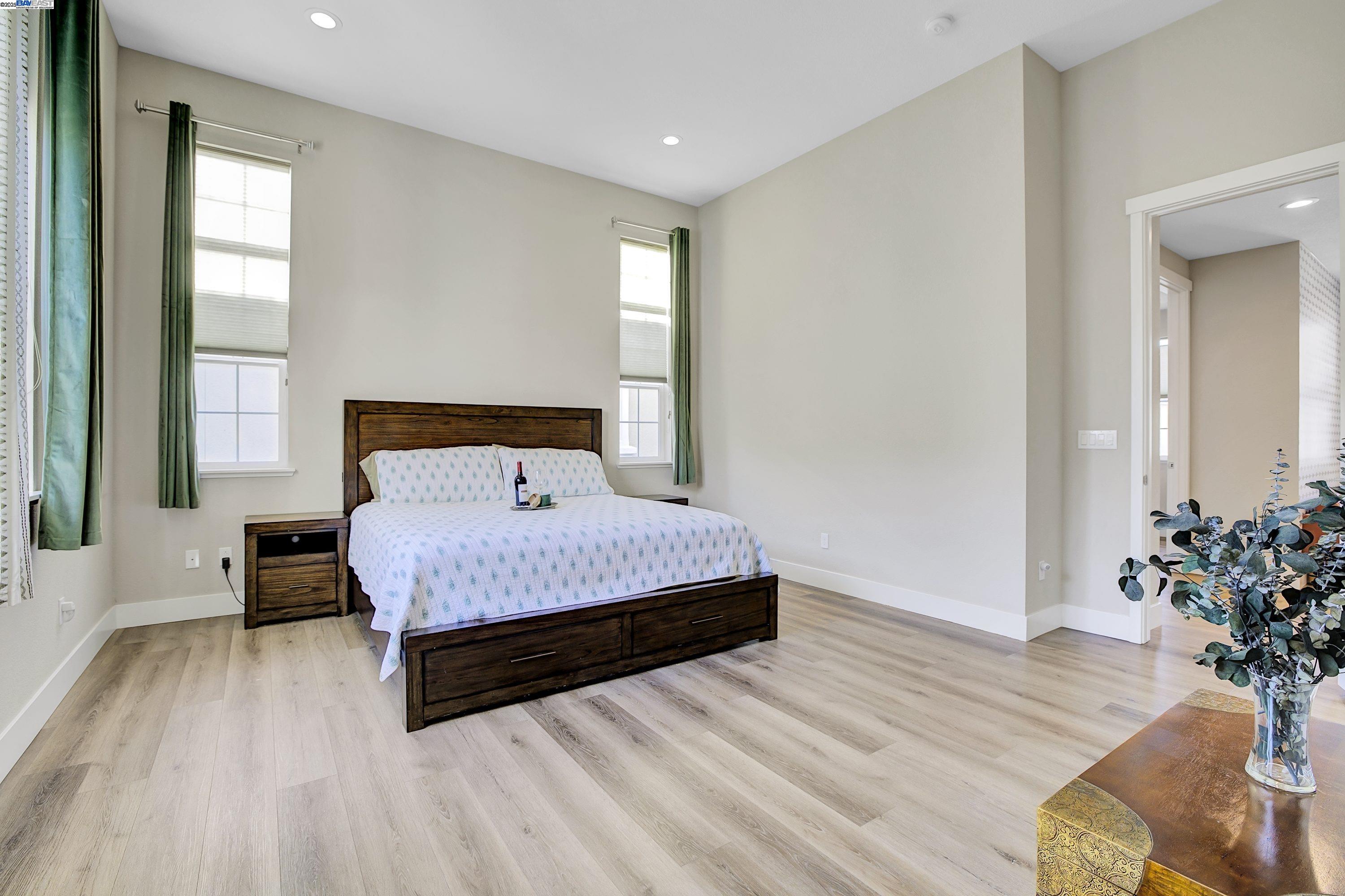 Detail Gallery Image 11 of 39 For 37515 Sea Bank St, Newark,  CA 94560 - 4 Beds | 3 Baths