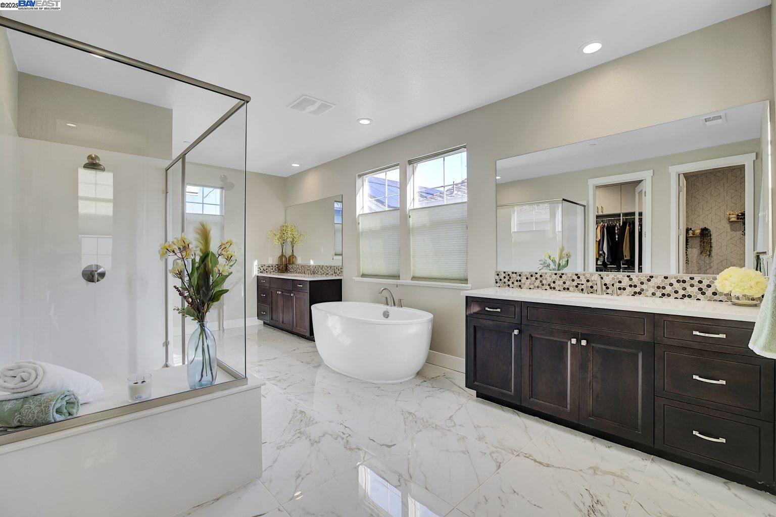 Detail Gallery Image 14 of 39 For 37515 Sea Bank St, Newark,  CA 94560 - 4 Beds | 3 Baths