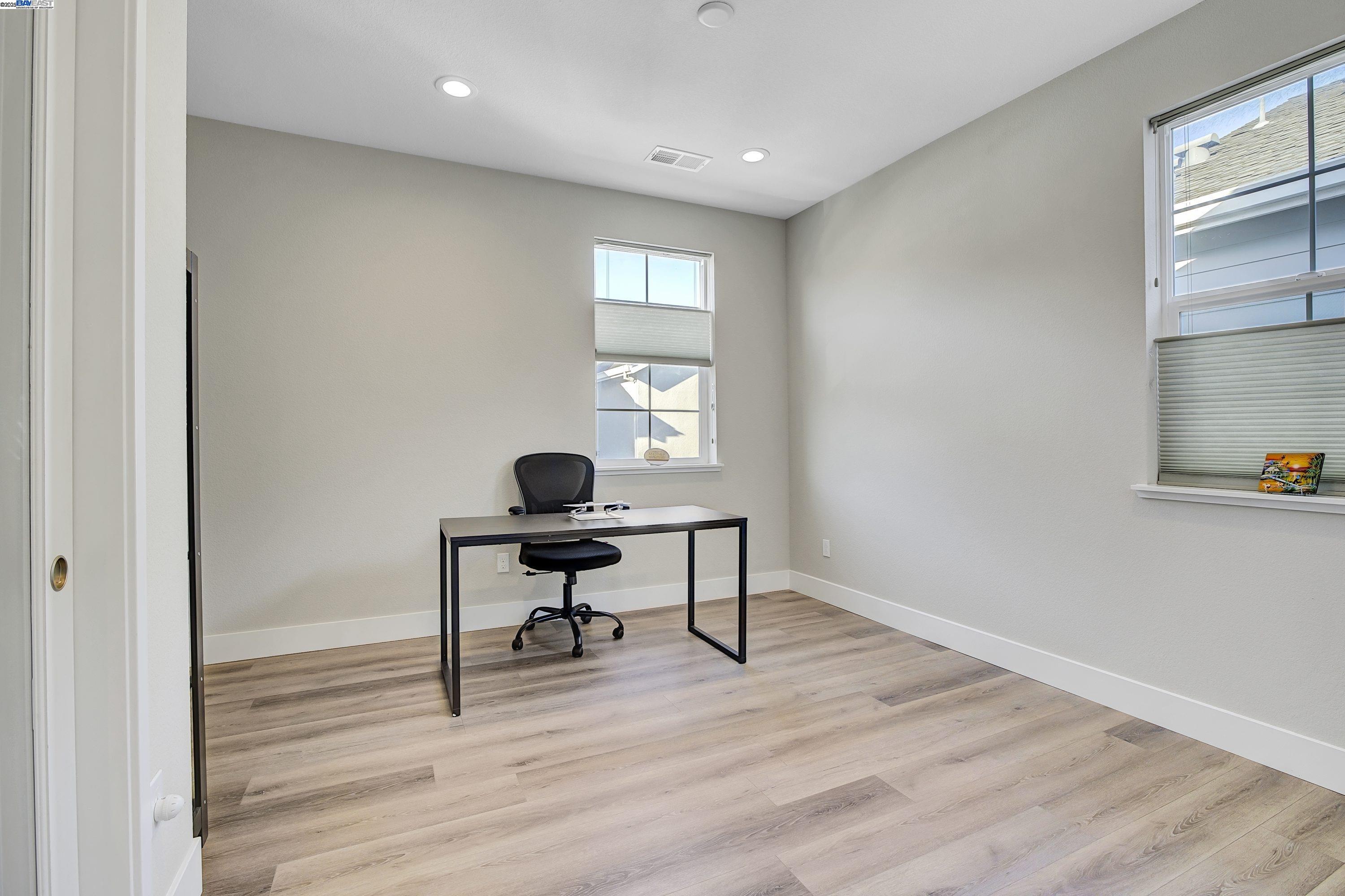 Detail Gallery Image 30 of 39 For 37515 Sea Bank St, Newark,  CA 94560 - 4 Beds | 3 Baths