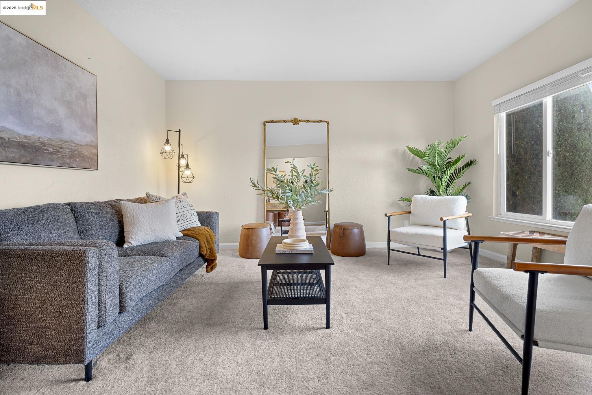 Detail Gallery Image 9 of 52 For 1909 Oakridge Ln, Pittsburg,  CA 94565 - 3 Beds | 2 Baths