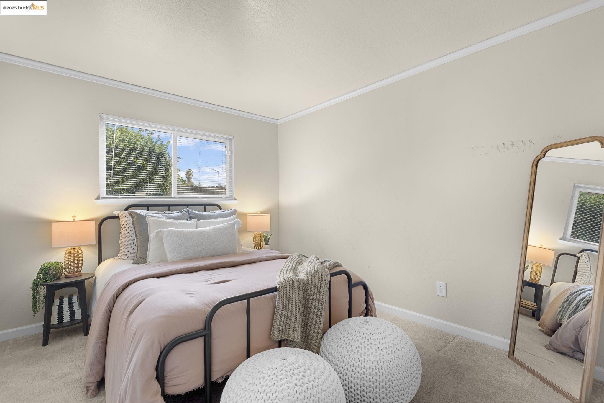 Detail Gallery Image 33 of 52 For 1909 Oakridge Ln, Pittsburg,  CA 94565 - 3 Beds | 2 Baths