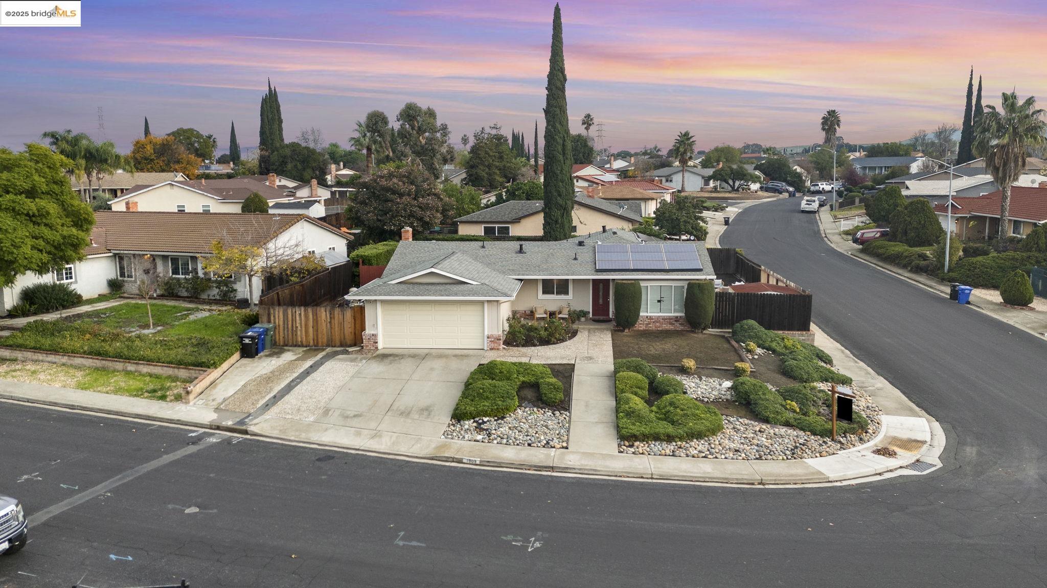 Detail Gallery Image 51 of 52 For 1909 Oakridge Ln, Pittsburg,  CA 94565 - 3 Beds | 2 Baths