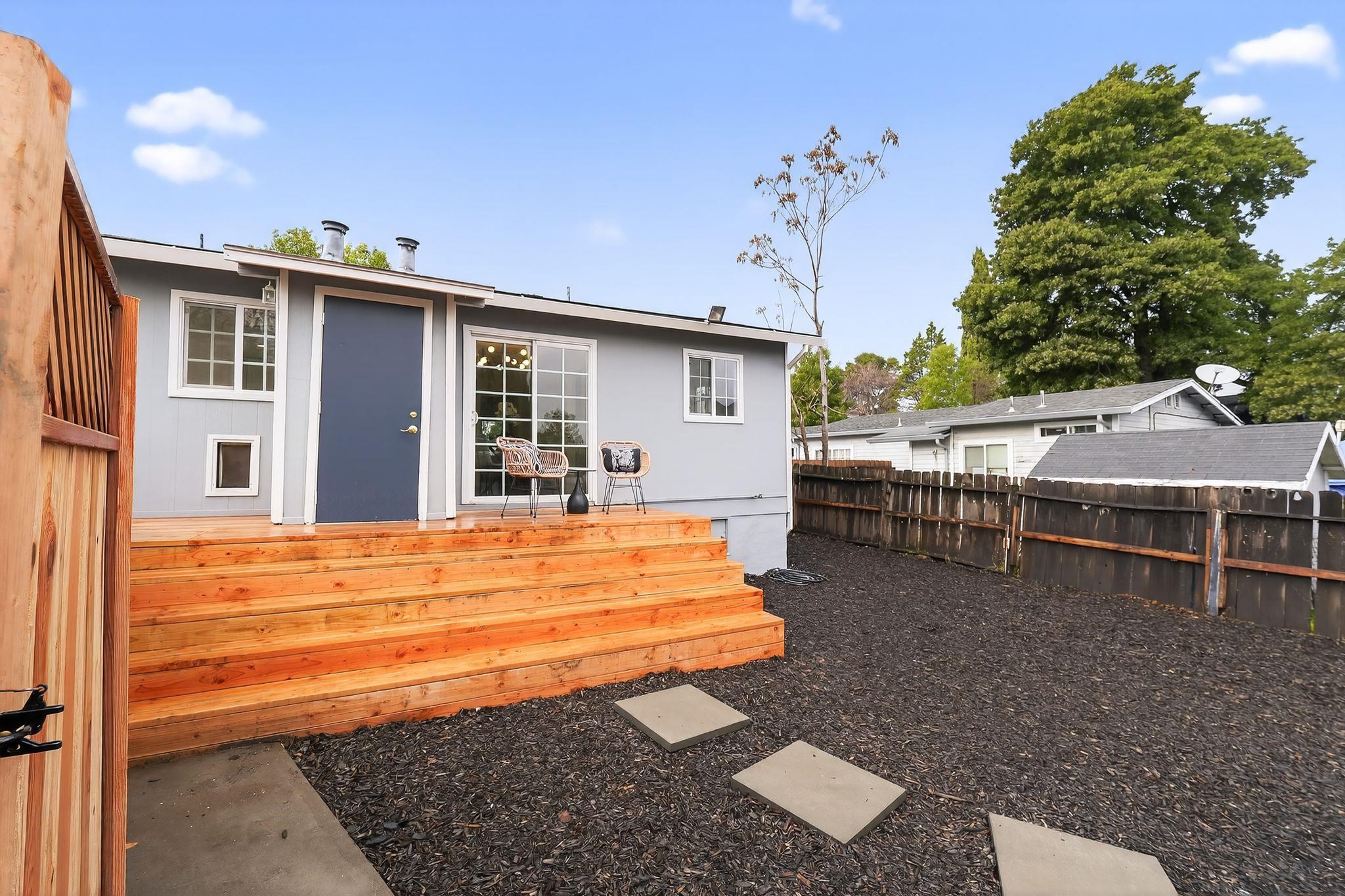 Detail Gallery Image 26 of 27 For 1340 Delacy Avenue, Martinez,  CA 94553 - 2 Beds | 1 Baths