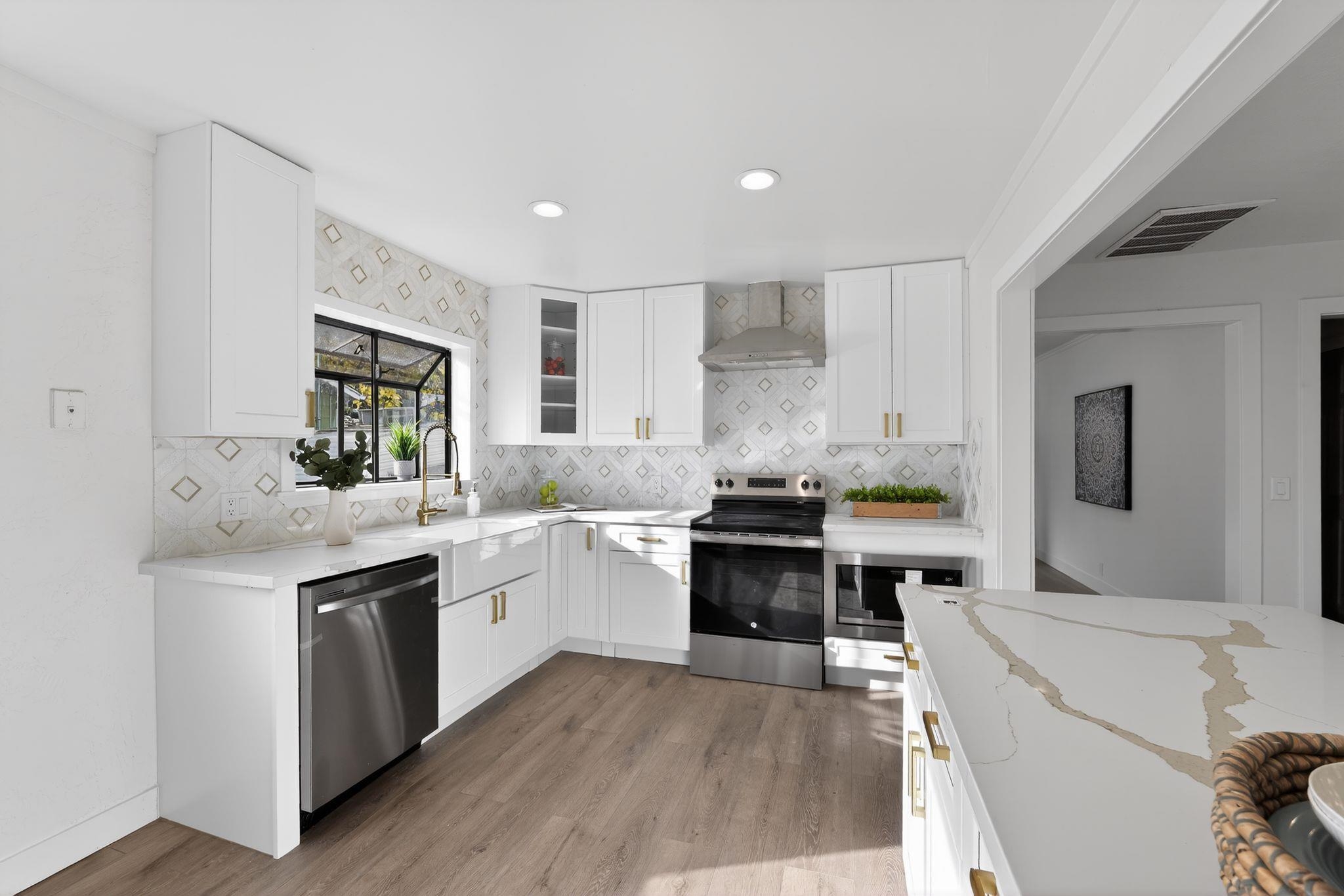 Detail Gallery Image 6 of 27 For 1340 Delacy Avenue, Martinez,  CA 94553 - 2 Beds | 1 Baths