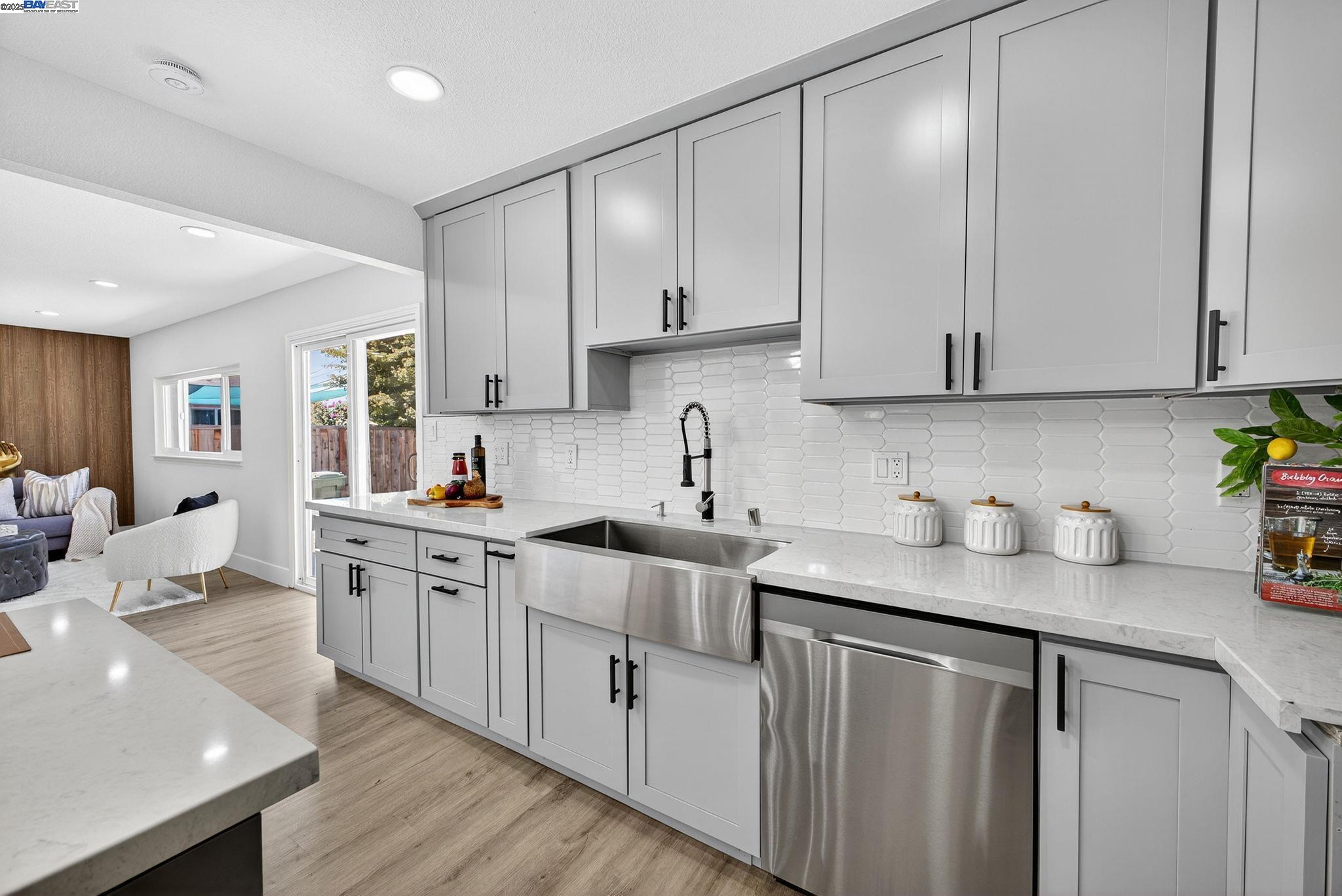 Detail Gallery Image 11 of 60 For 4403 Burke Way, Fremont,  CA 94536 - 3 Beds | 2 Baths