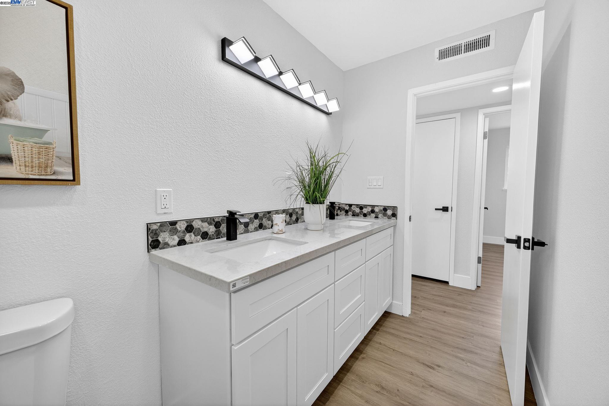 Detail Gallery Image 31 of 60 For 4403 Burke Way, Fremont,  CA 94536 - 3 Beds | 2 Baths