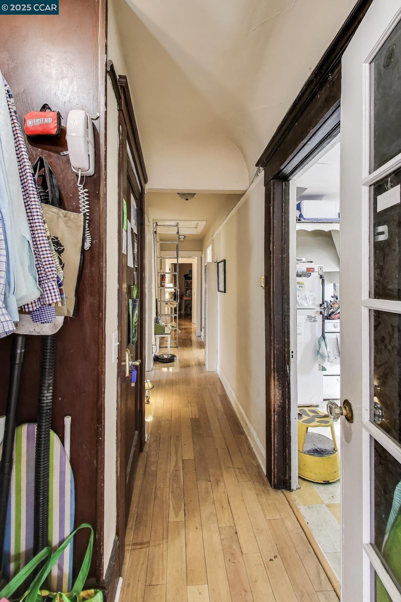 Detail Gallery Image 8 of 15 For 170 Vernon Ter, Oakland,  CA 94610 - – Beds | – Baths