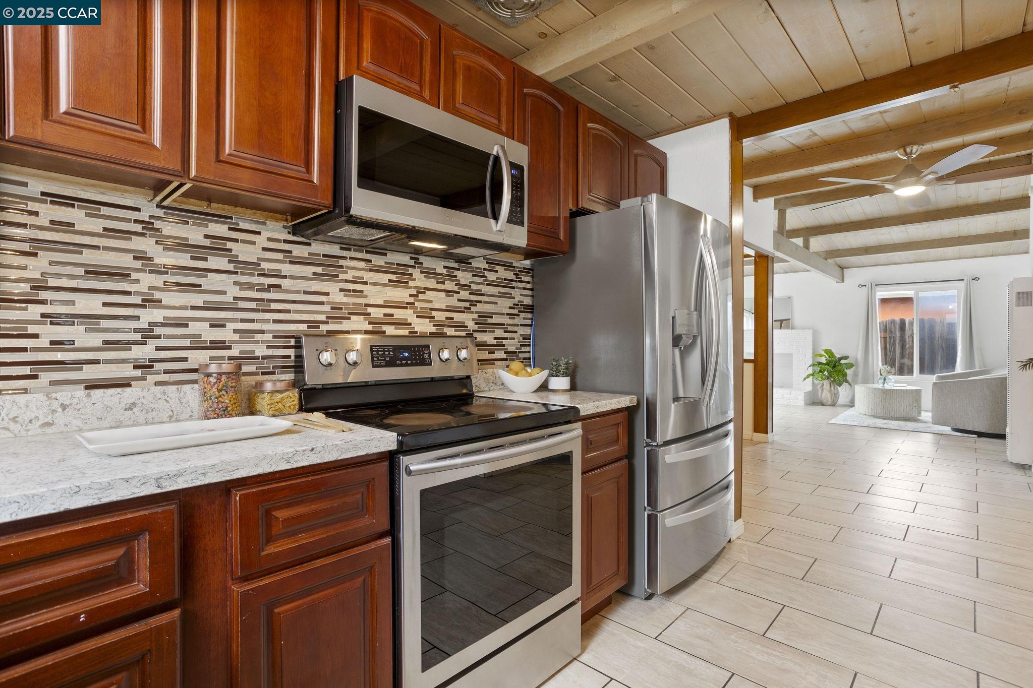 Detail Gallery Image 22 of 44 For 1148 Marlesta Rd, Pinole,  CA 94564 - 4 Beds | 2 Baths