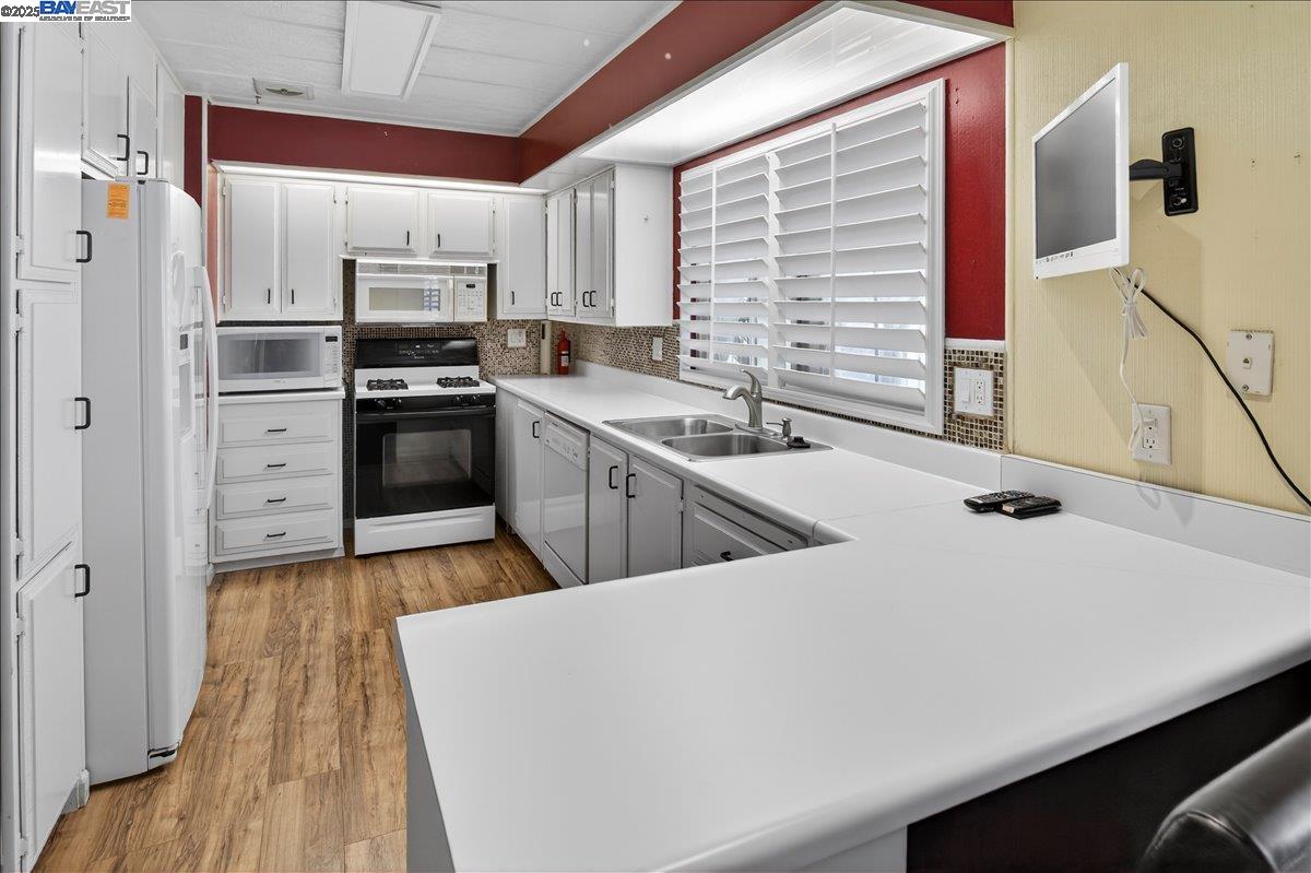 Detail Gallery Image 18 of 35 For 375 Santa Paula, San Leandro,  CA 94579 - 2 Beds | 2 Baths