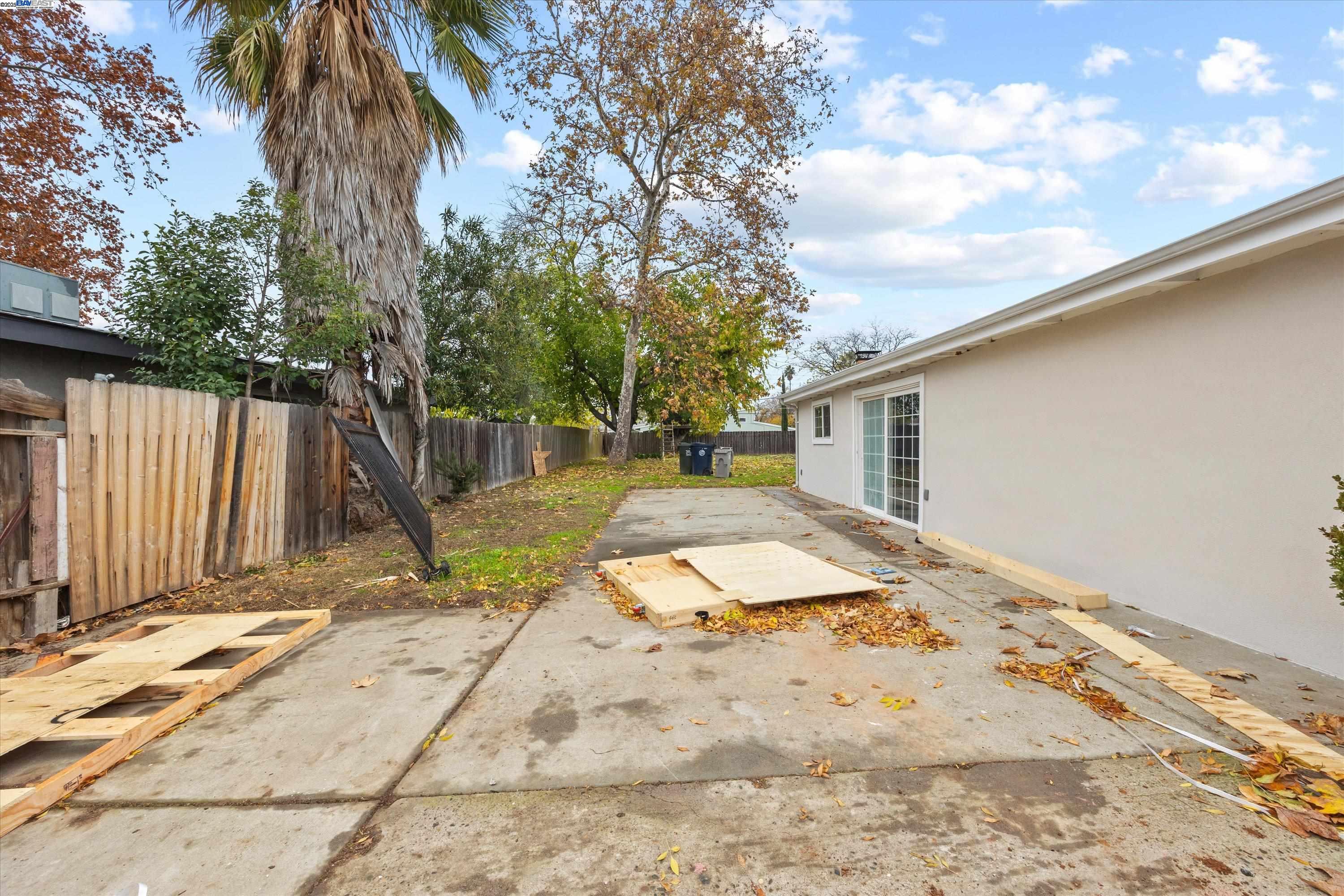 Detail Gallery Image 25 of 35 For 7941 Andora Way, Sacramento,  CA 95824 - 4 Beds | 1 Baths