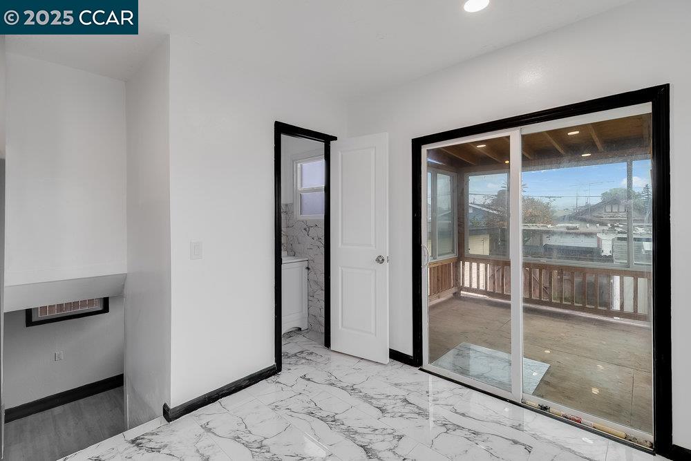 Detail Gallery Image 8 of 23 For 840 7th St, Richmond,  CA 94801 - 2 Beds | 1/1 Baths