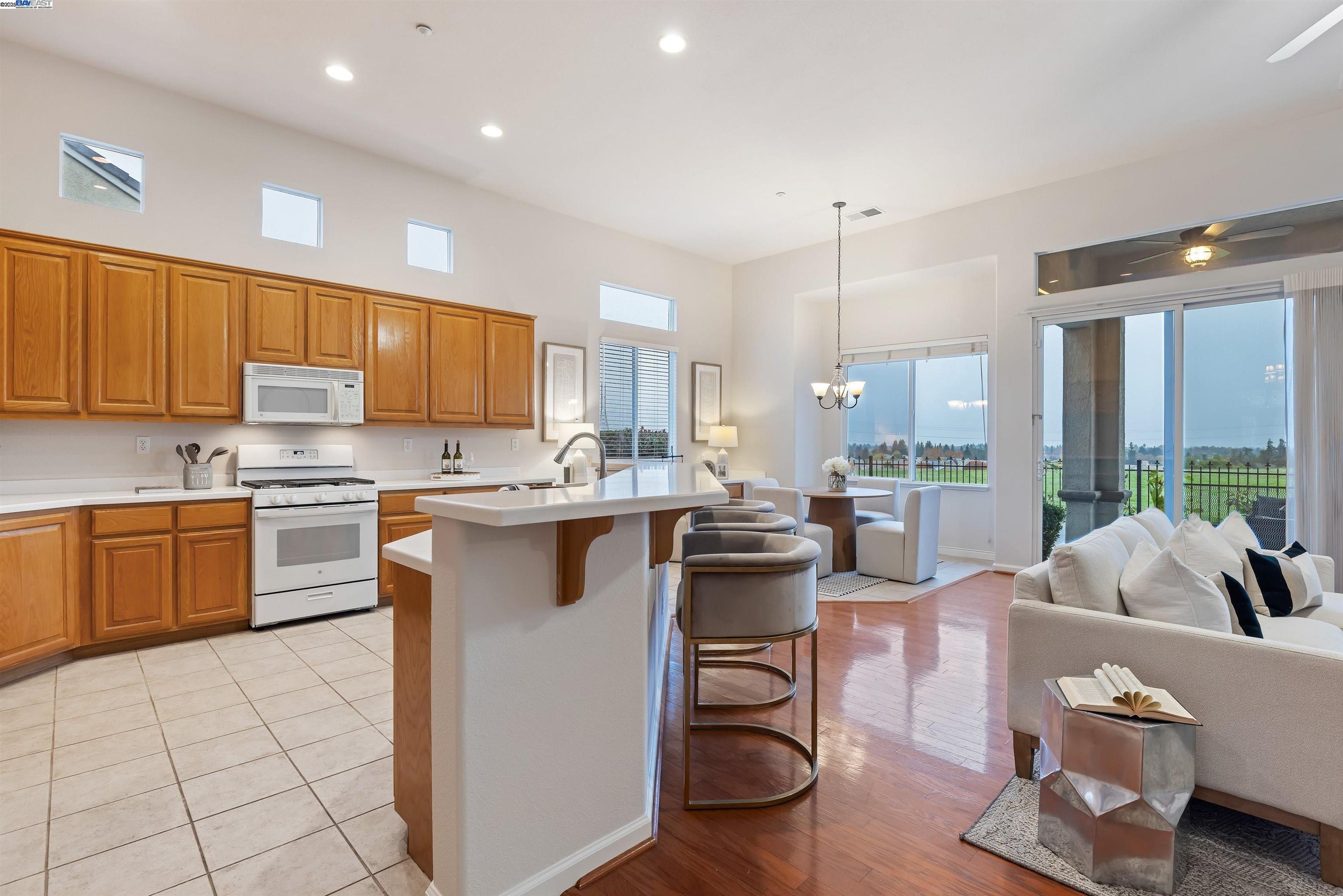 Detail Gallery Image 12 of 54 For 1507 Bismarck Ln, Brentwood,  CA 94513 - 2 Beds | 2/1 Baths