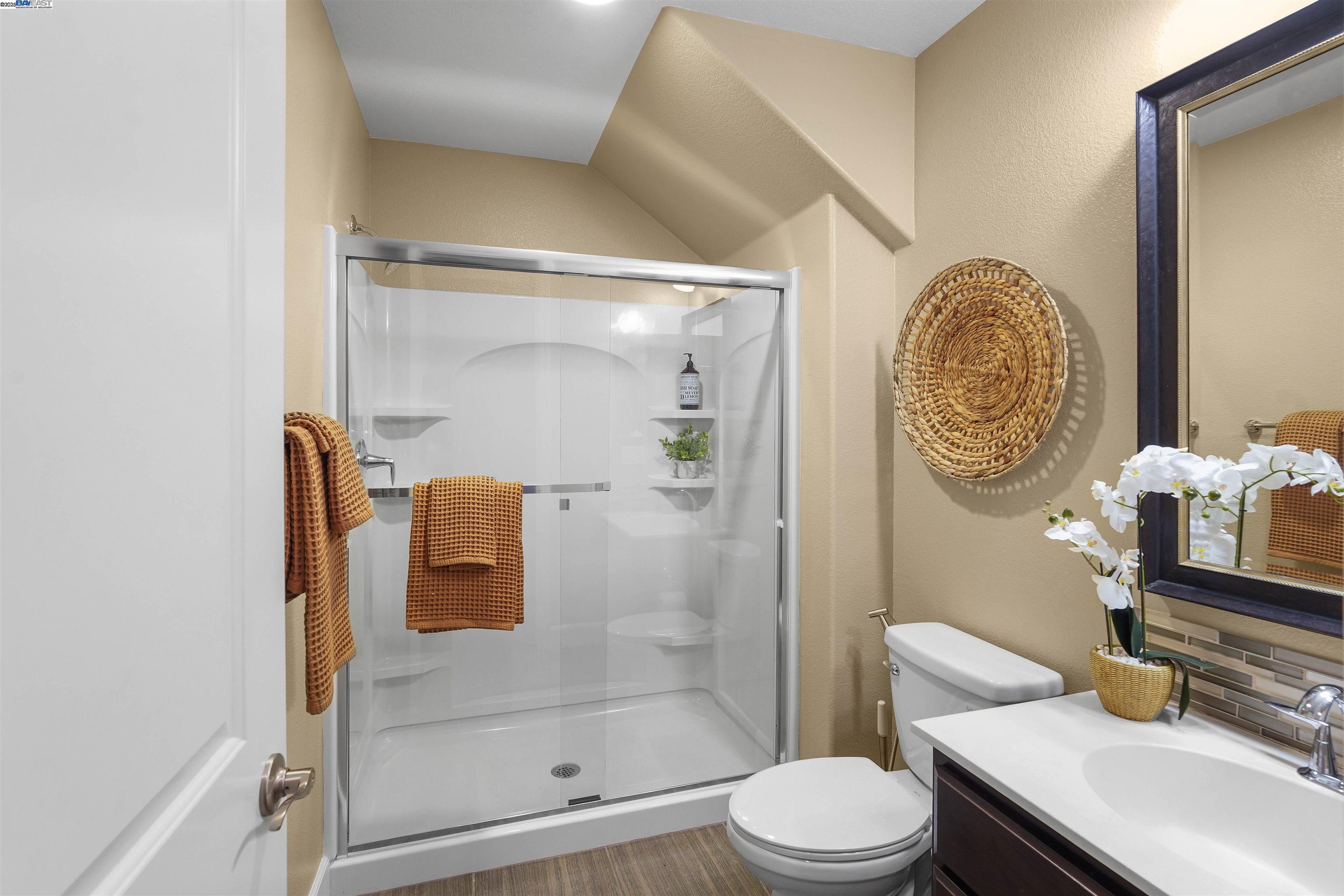 Detail Gallery Image 18 of 53 For 2417 Stalsburg Dr, Tracy,  CA 95376 - 4 Beds | 3 Baths