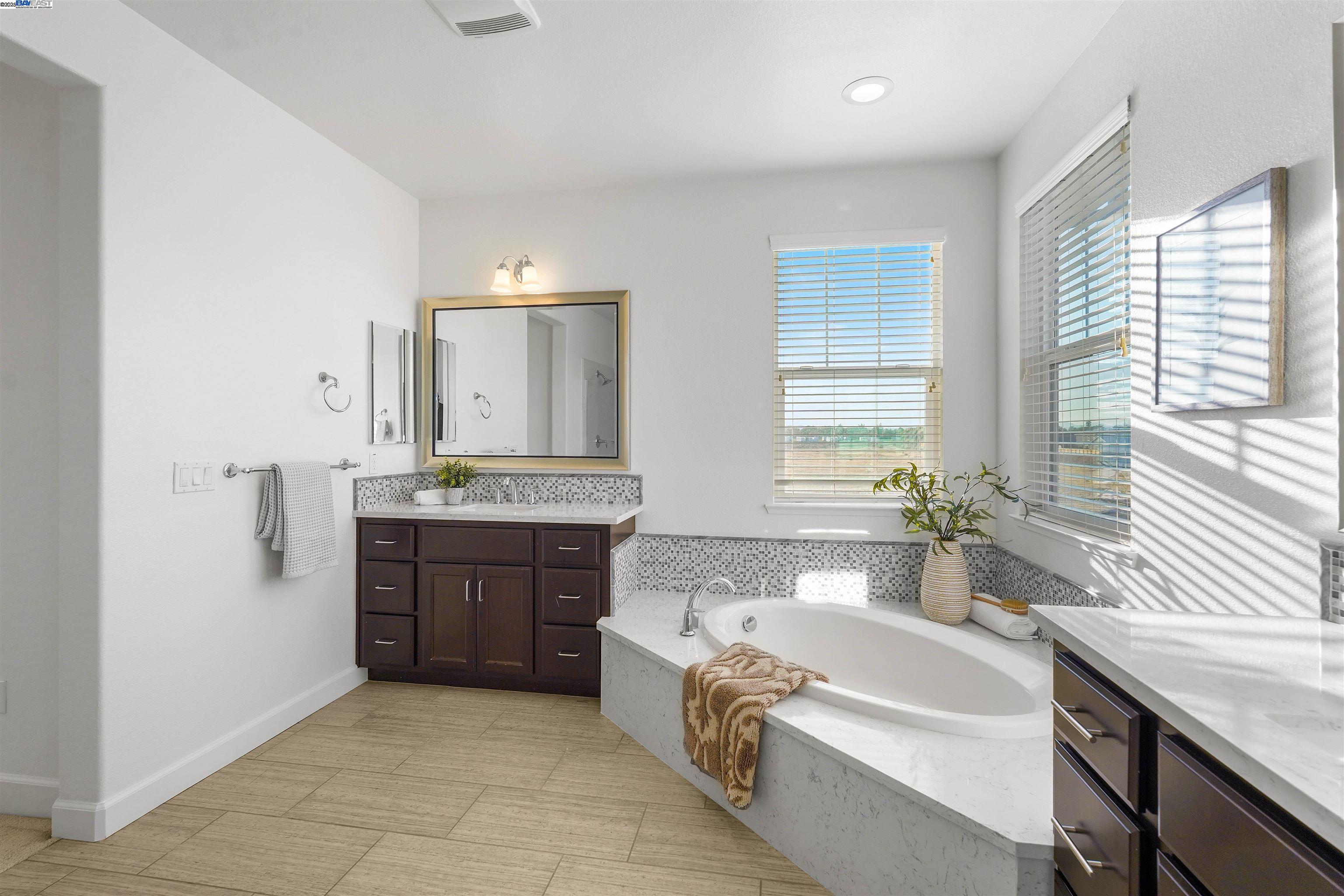 Detail Gallery Image 35 of 53 For 2417 Stalsburg Dr, Tracy,  CA 95376 - 4 Beds | 3 Baths