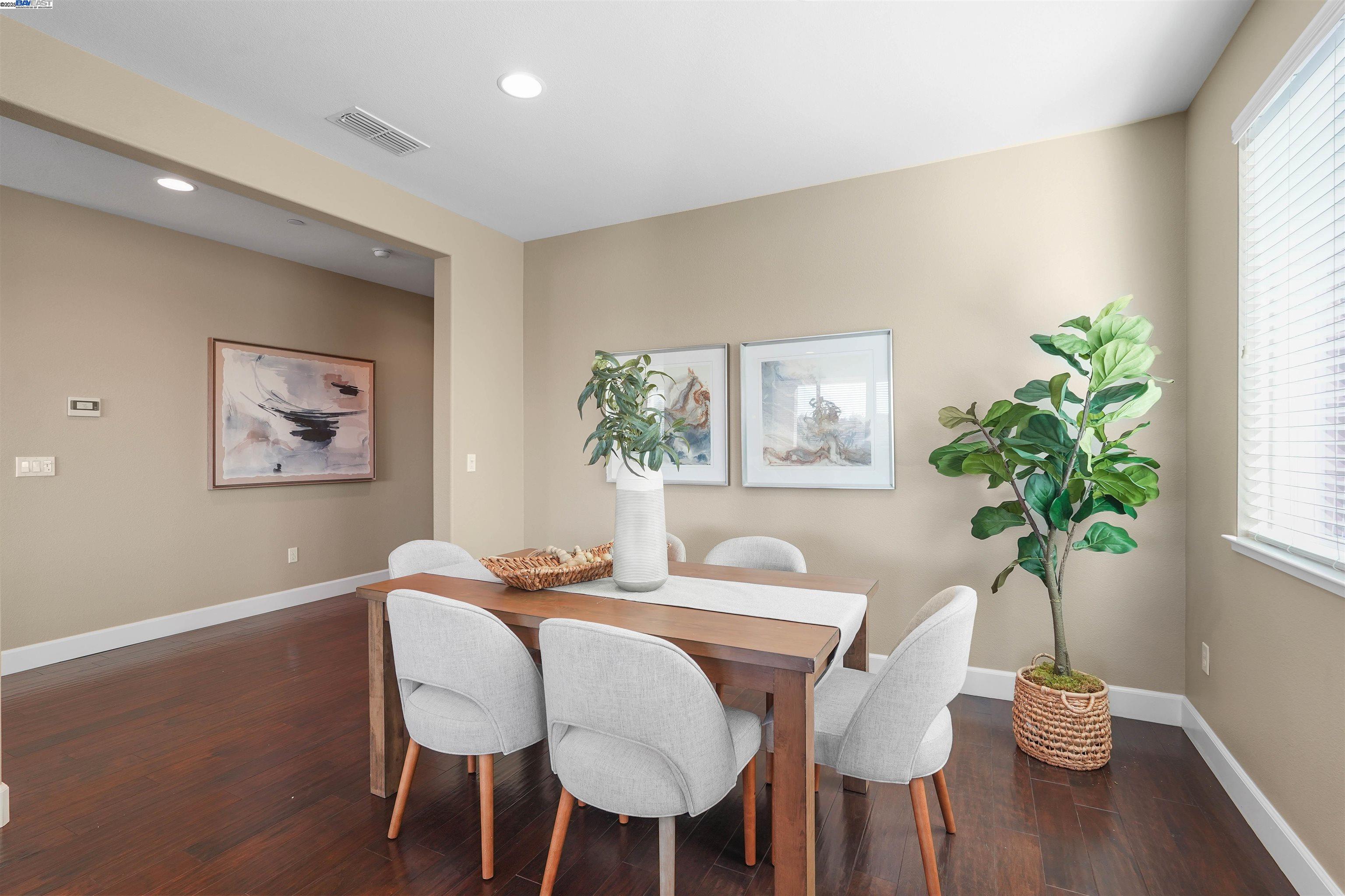 Detail Gallery Image 9 of 53 For 2417 Stalsburg Dr, Tracy,  CA 95376 - 4 Beds | 3 Baths