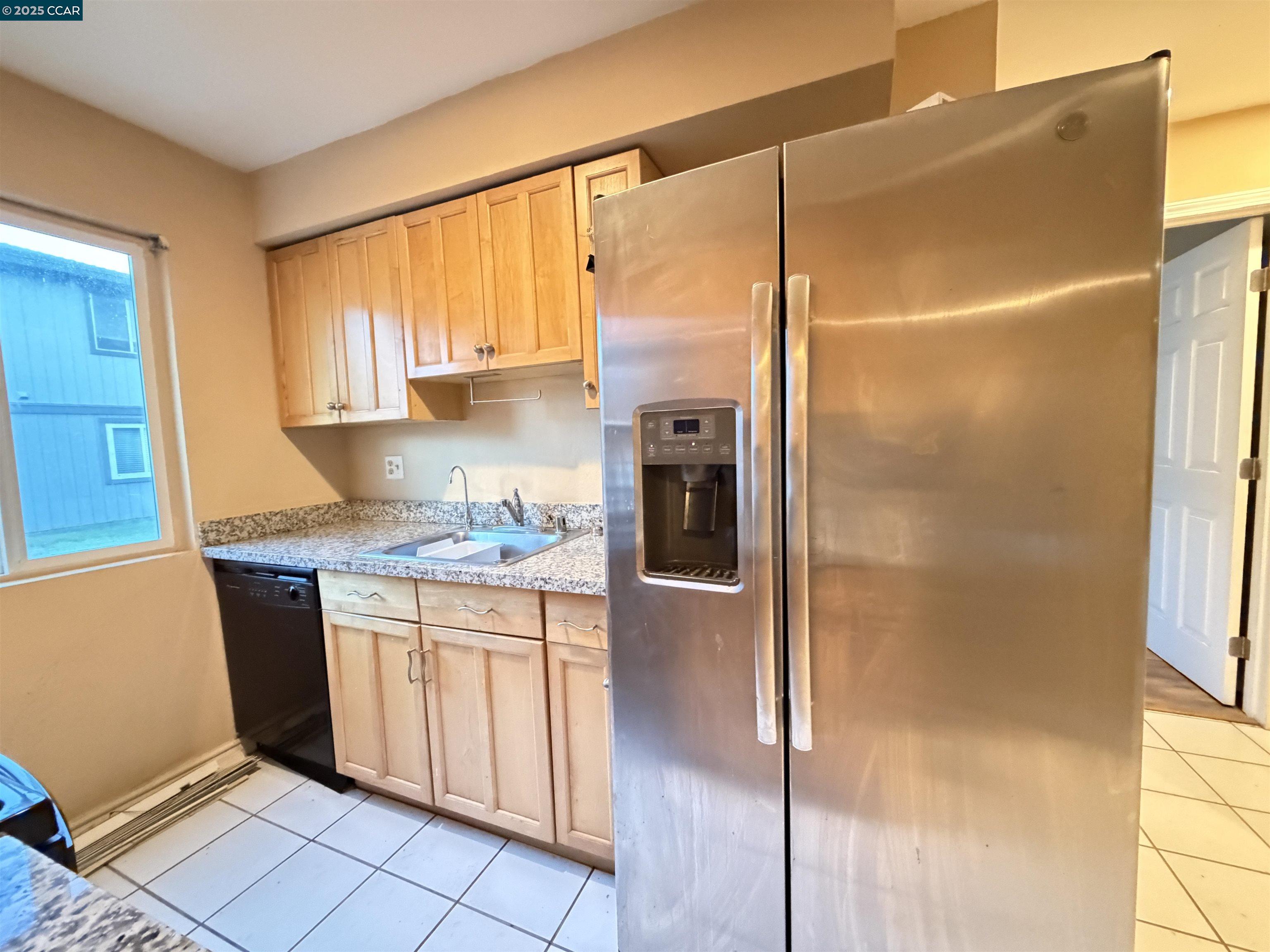 Detail Gallery Image 7 of 33 For 1133 Meadow Ln #53,  Concord,  CA 94520 - 1 Beds | 1 Baths