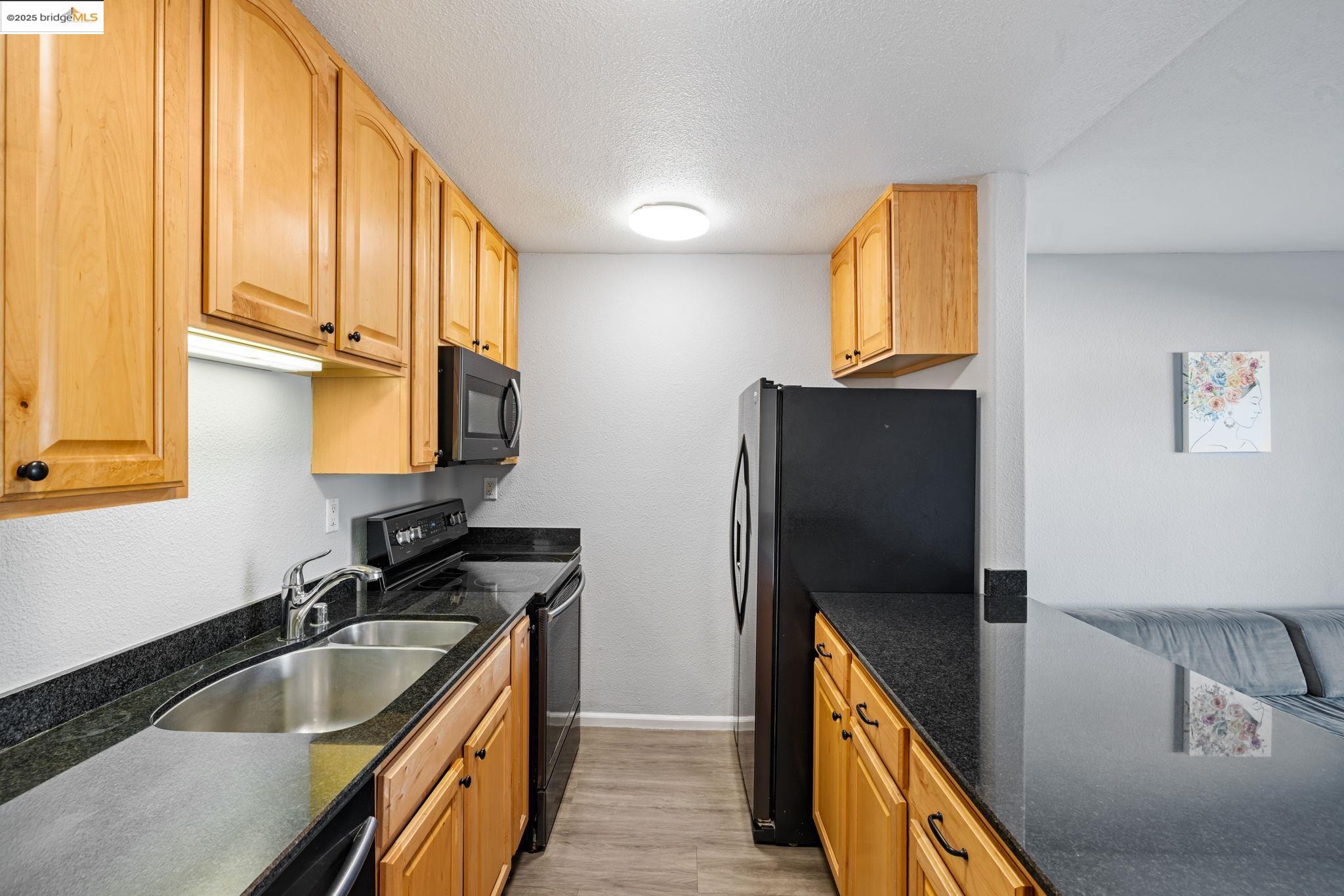 Photo #9: 41119649 Listing: Photo #9