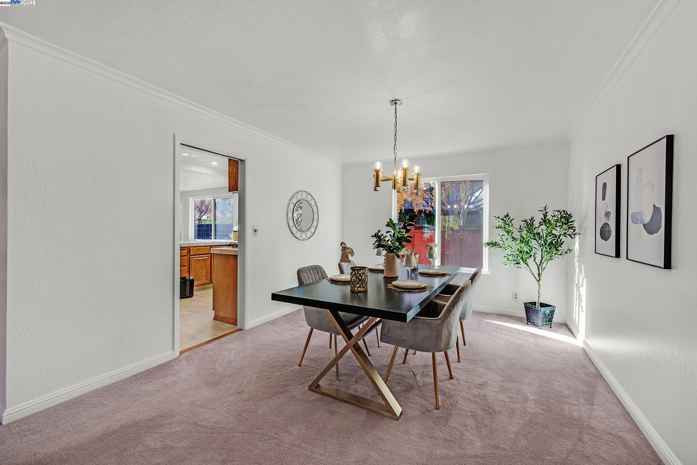 Detail Gallery Image 15 of 52 For 359 Cardona Cir, San Ramon,  CA 94583 - 4 Beds | 2/1 Baths