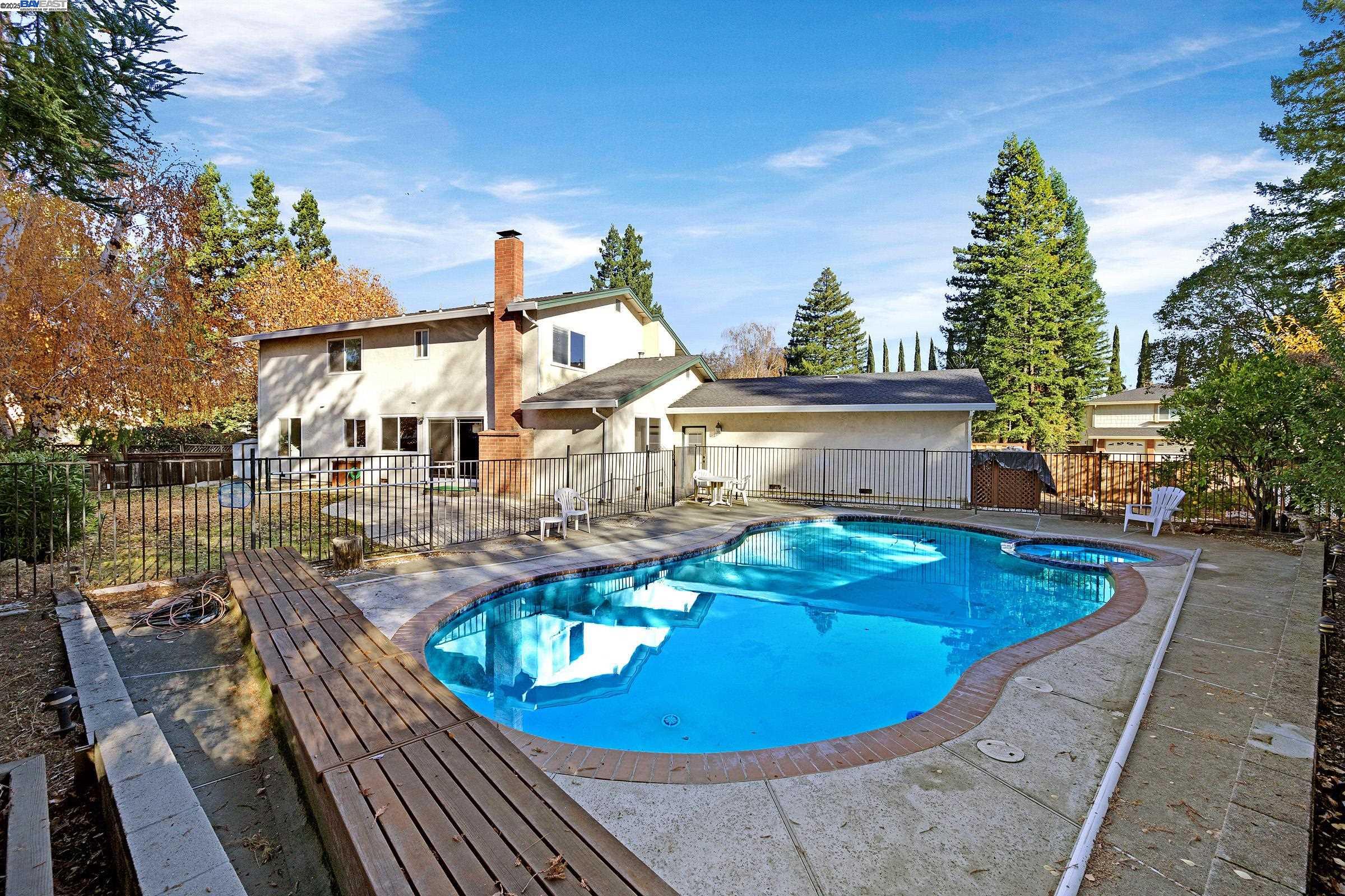 Detail Gallery Image 51 of 52 For 359 Cardona Cir, San Ramon,  CA 94583 - 4 Beds | 2/1 Baths