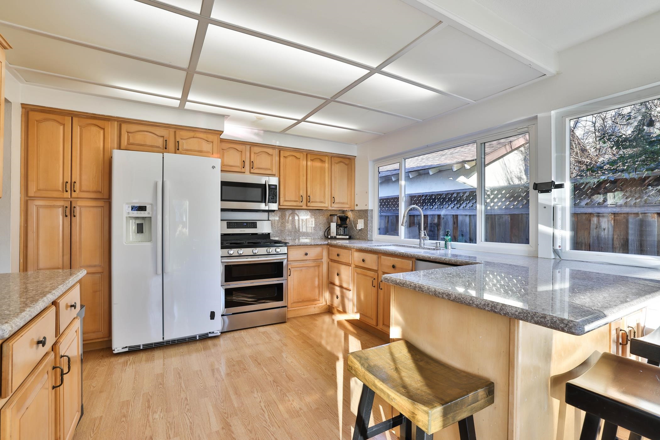 Detail Gallery Image 13 of 22 For 450 Madison Dr, San Jose,  CA 95123 - 3 Beds | 2 Baths