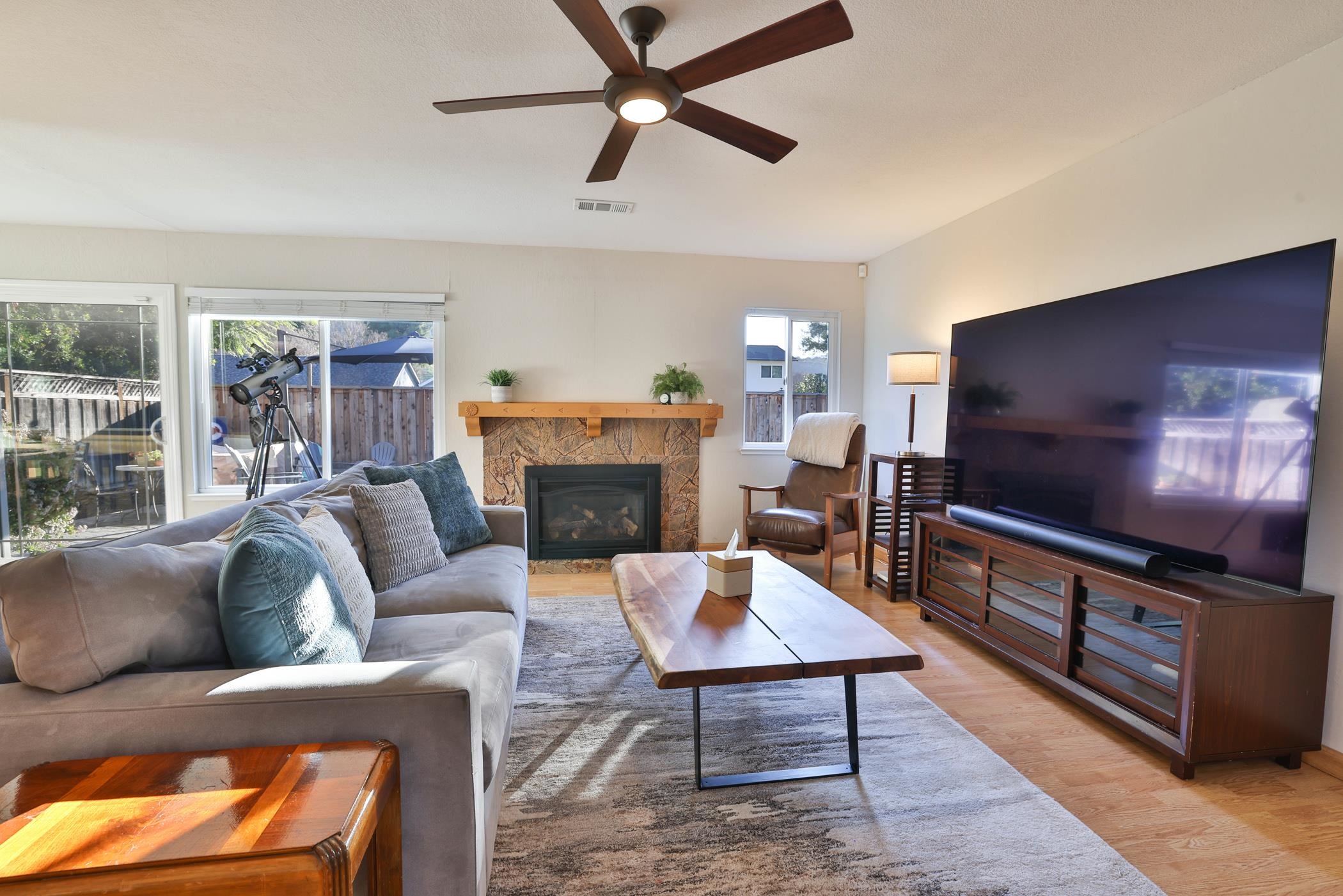 Detail Gallery Image 10 of 22 For 450 Madison Dr, San Jose,  CA 95123 - 3 Beds | 2 Baths