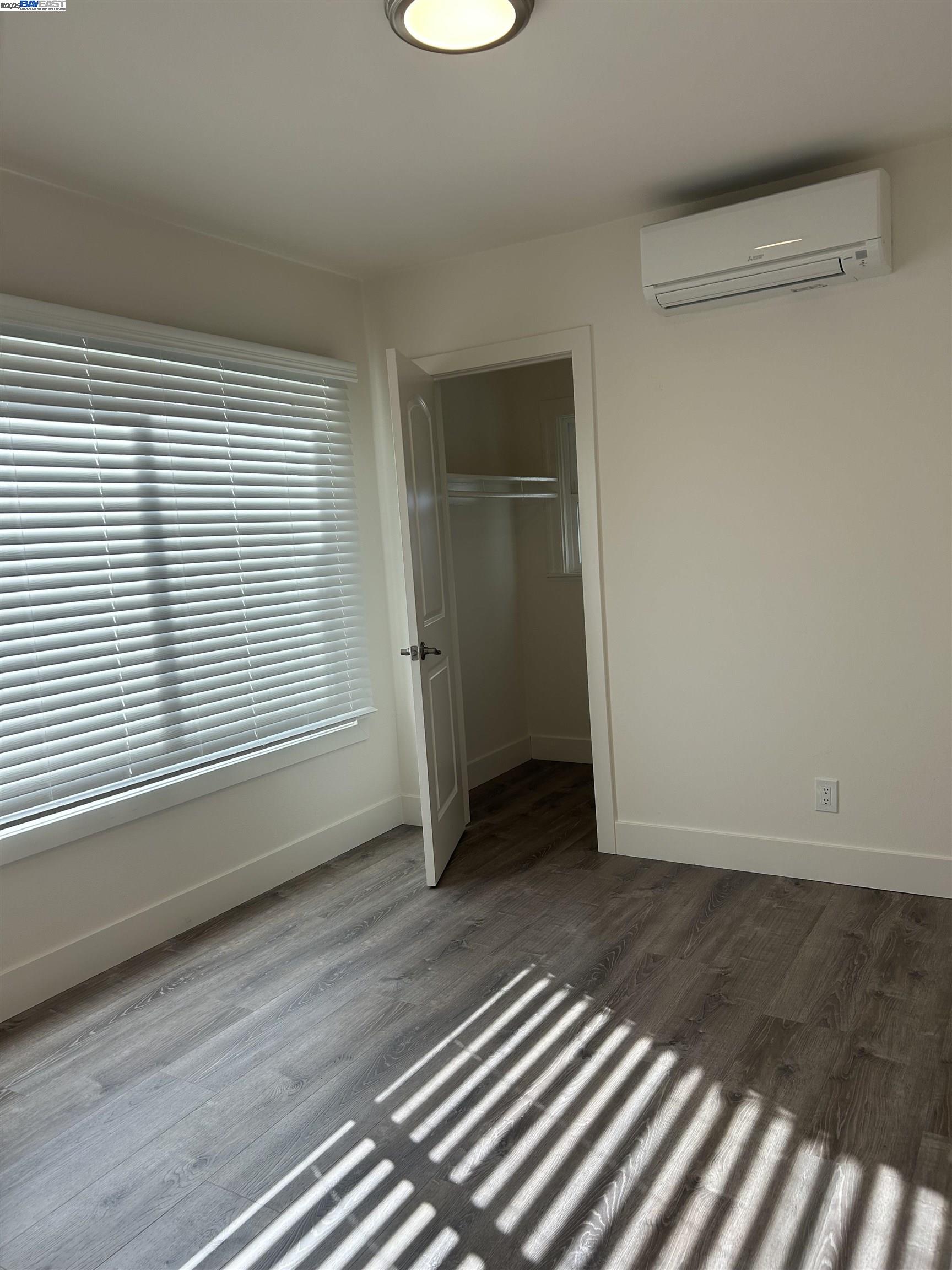 Detail Gallery Image 6 of 8 For 7808 Weld St, Oakland,  CA 94621 - 3 Beds | 1 Baths