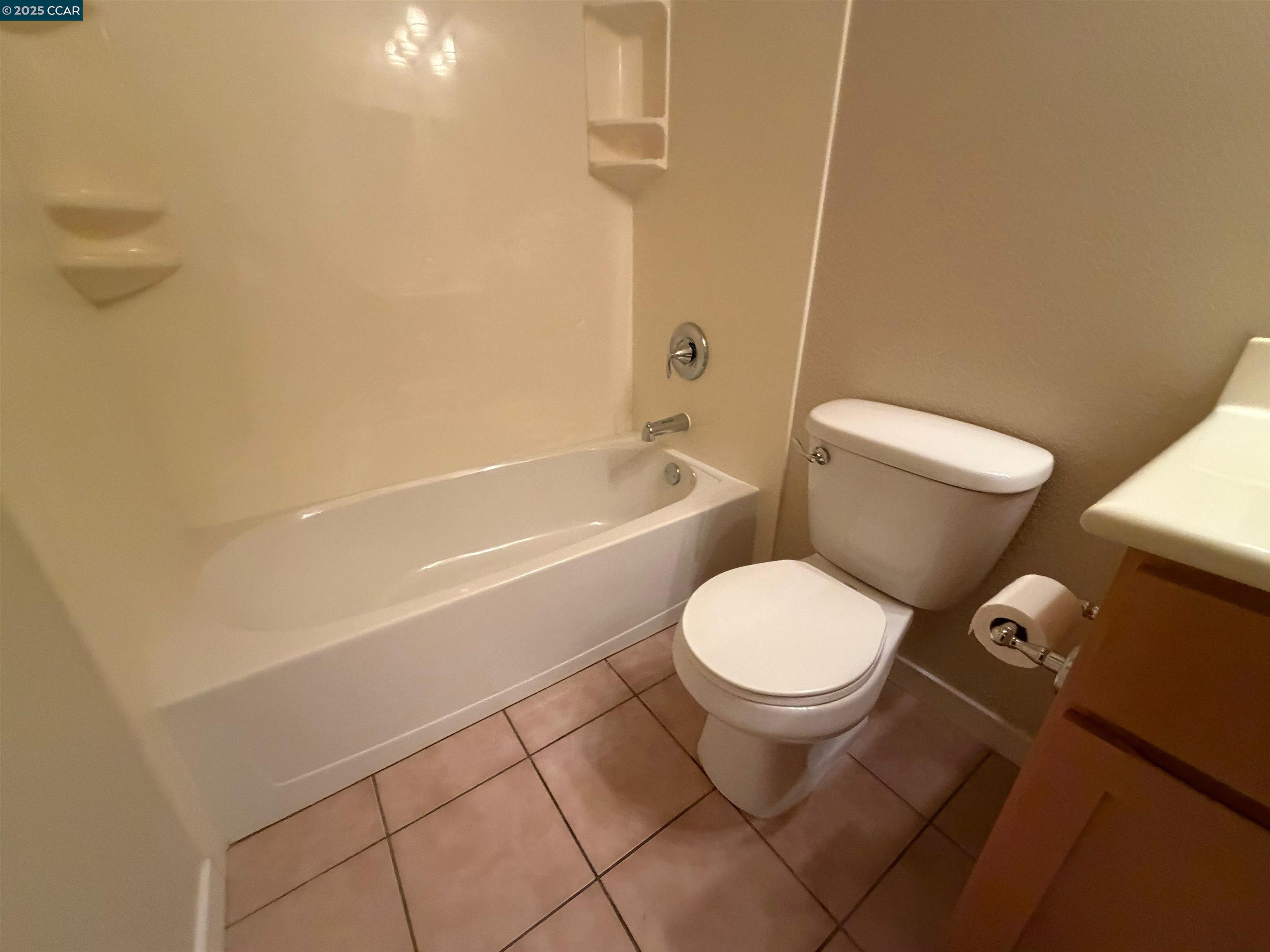 Photo #13: 41119660 Listing: Photo #13