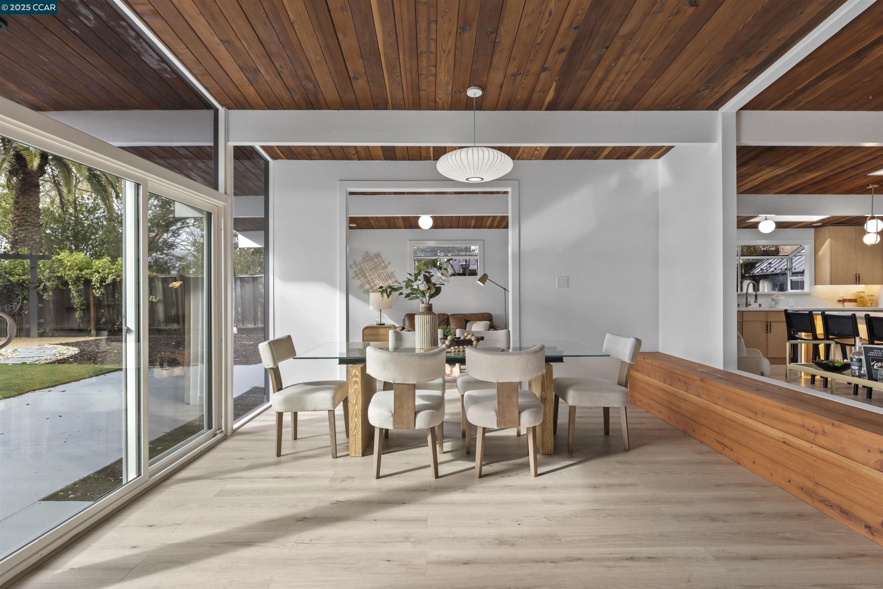 Detail Gallery Image 17 of 45 For 3712 Barrington Dr, Concord,  CA 94518-1614 - 4 Beds | 2 Baths