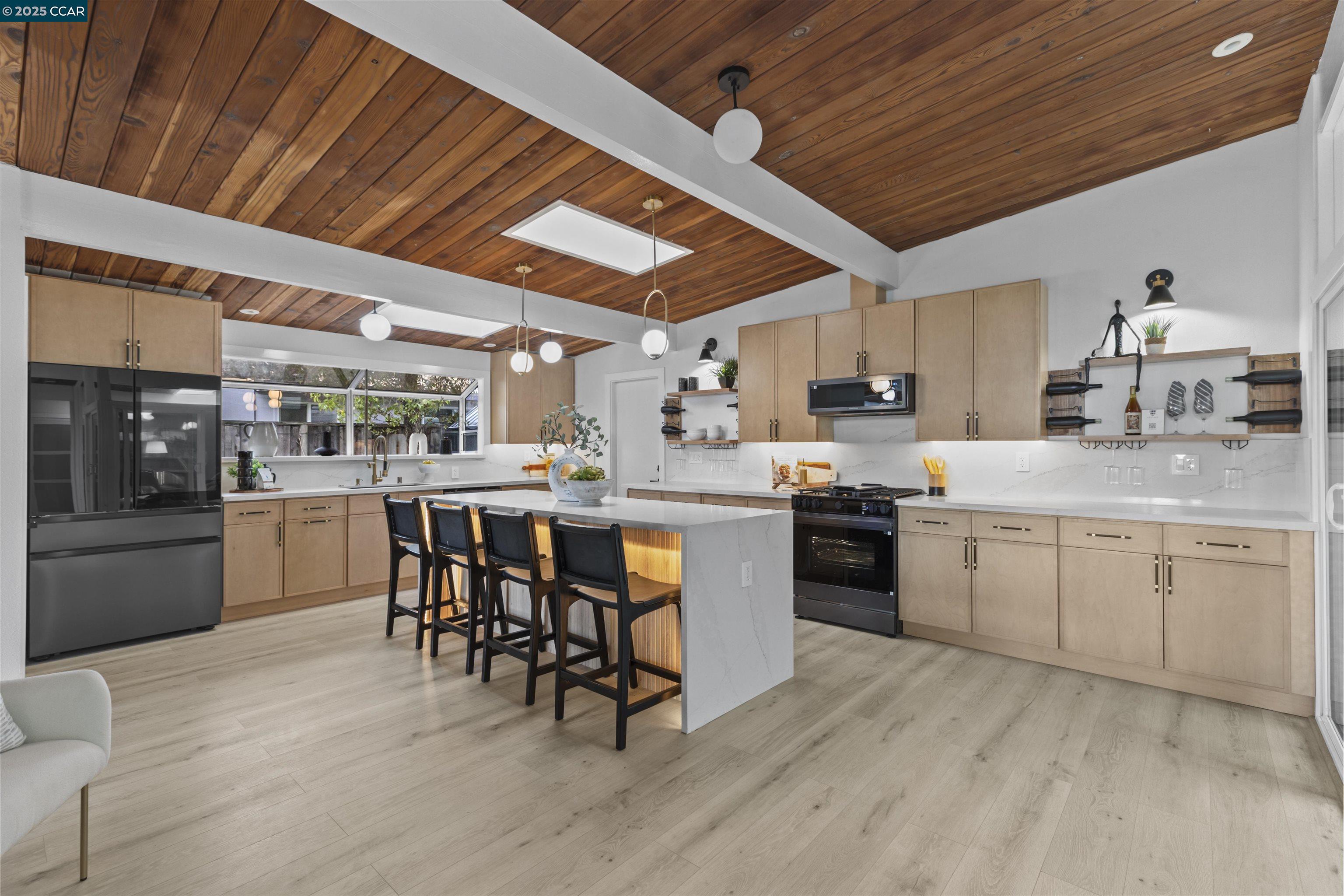 Detail Gallery Image 24 of 45 For 3712 Barrington Dr, Concord,  CA 94518-1614 - 4 Beds | 2 Baths