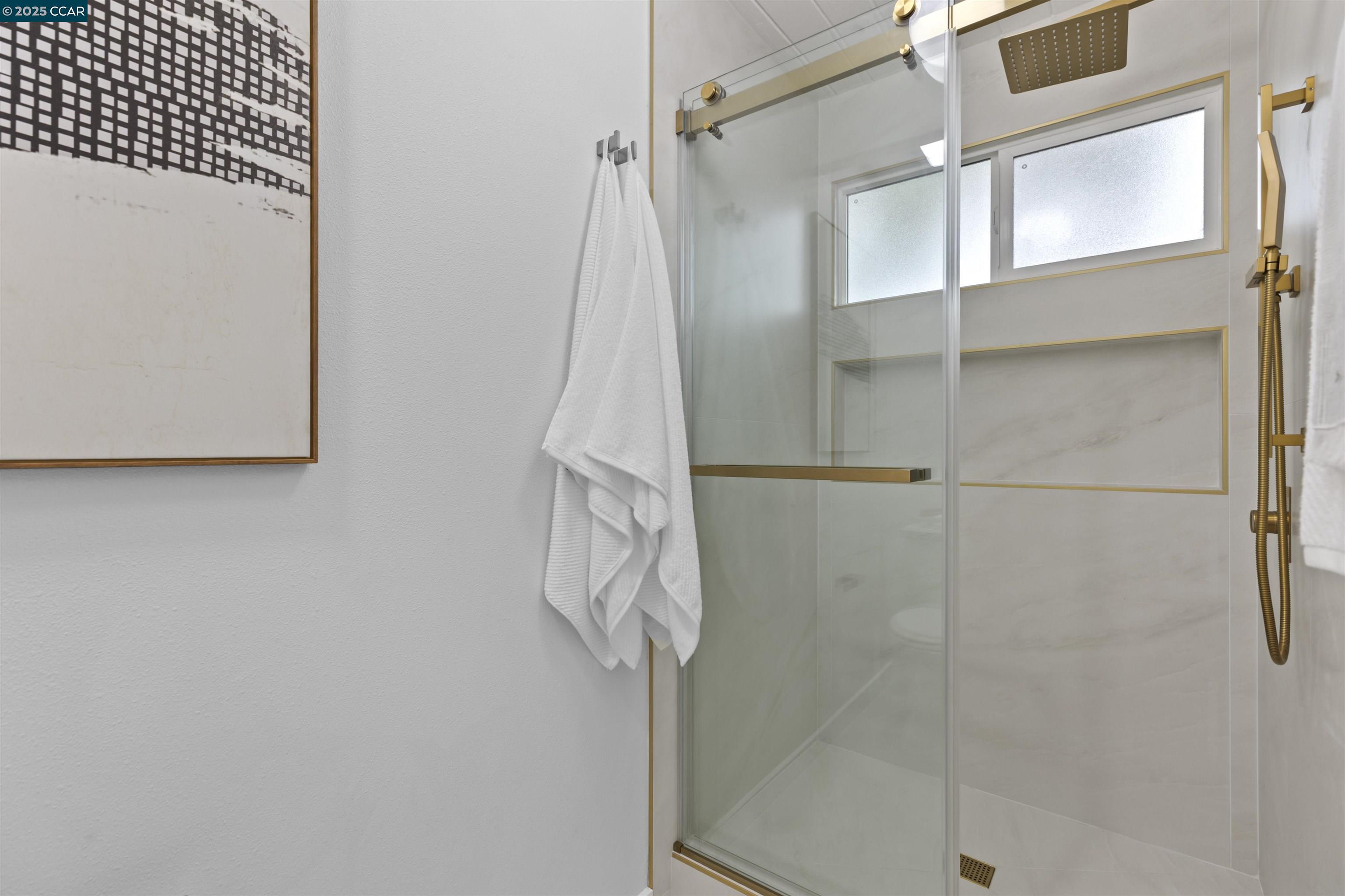 Detail Gallery Image 31 of 45 For 3712 Barrington Dr, Concord,  CA 94518-1614 - 4 Beds | 2 Baths