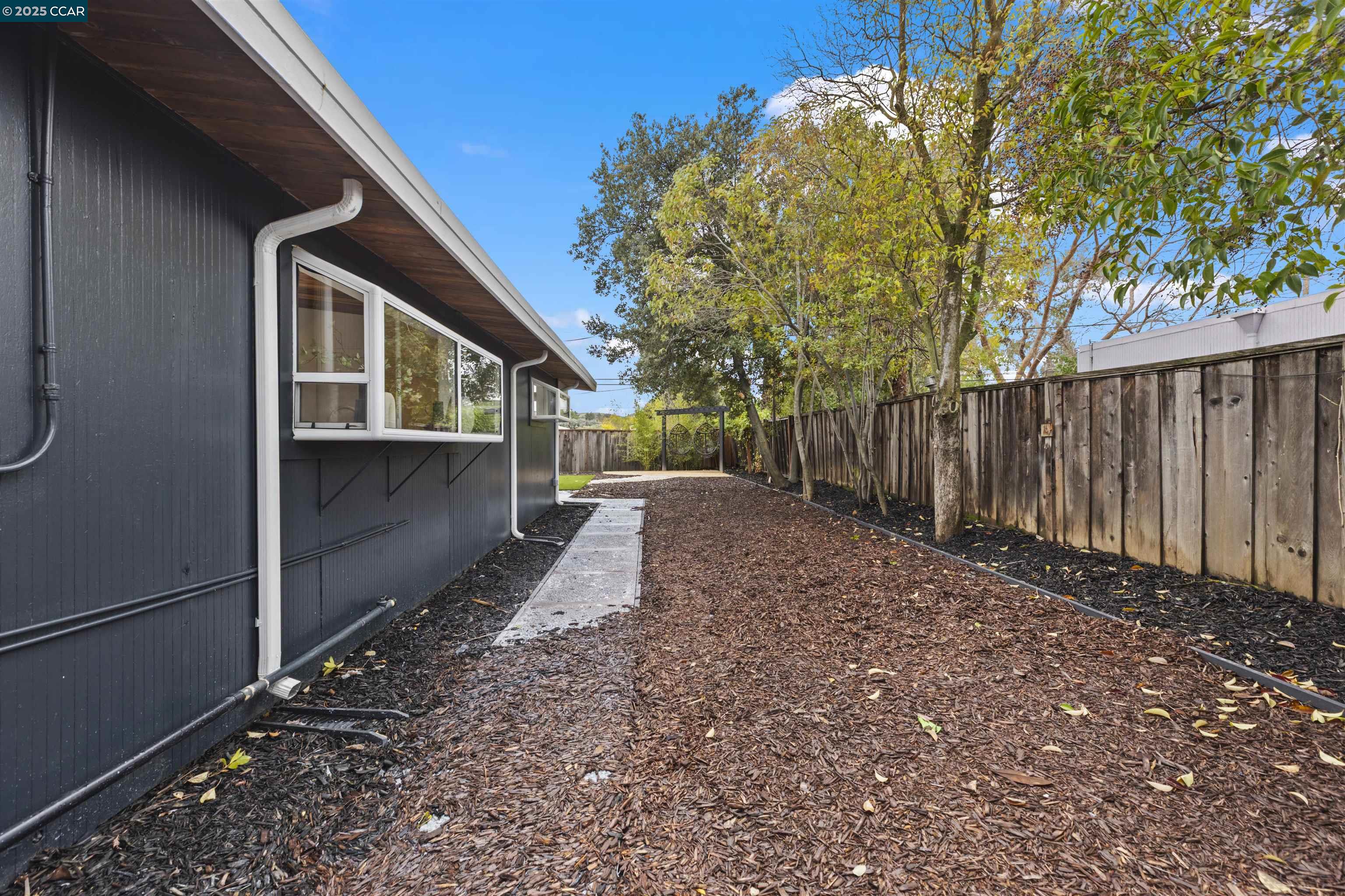 Detail Gallery Image 41 of 45 For 3712 Barrington Dr, Concord,  CA 94518-1614 - 4 Beds | 2 Baths