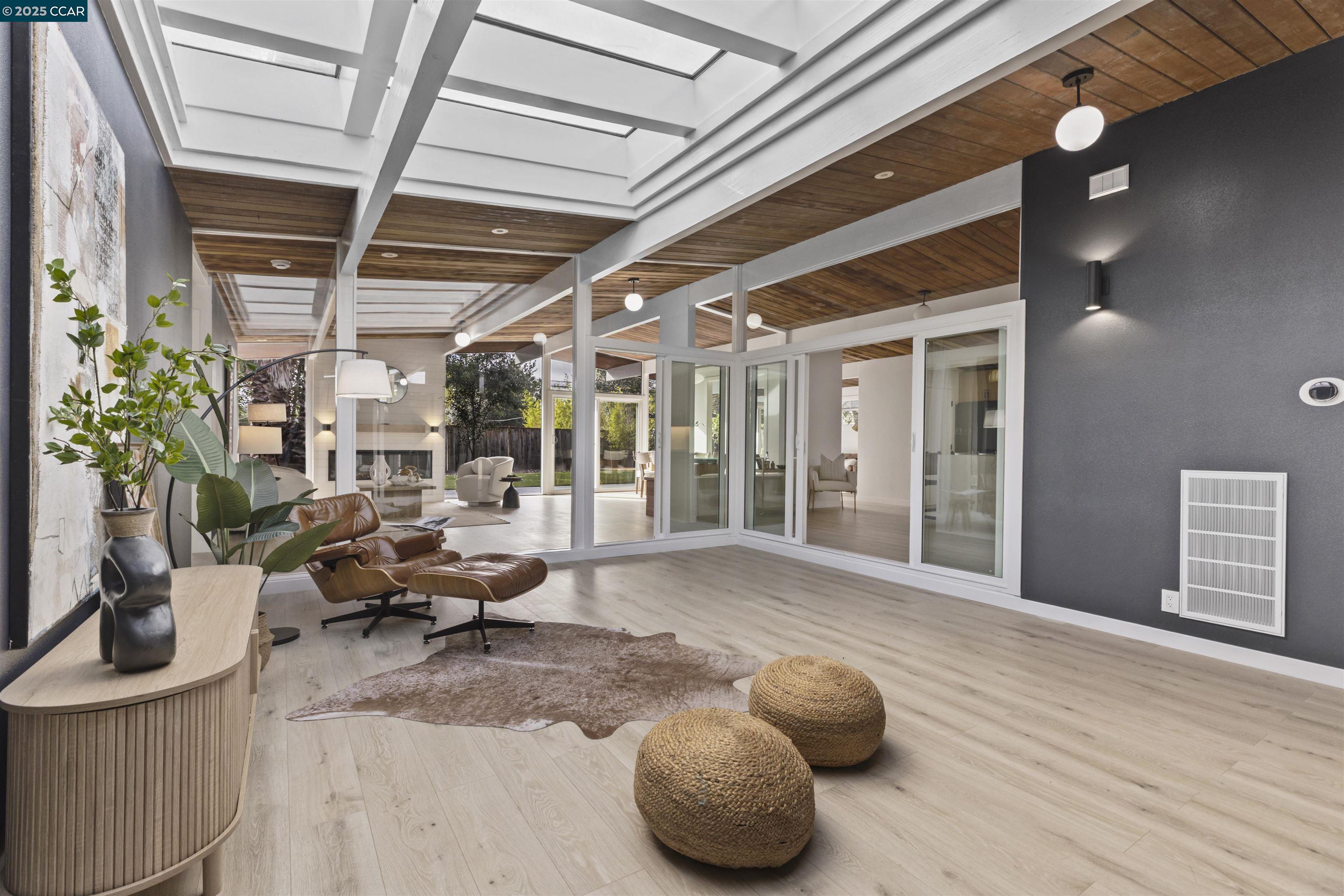 Detail Gallery Image 9 of 45 For 3712 Barrington Dr, Concord,  CA 94518-1614 - 4 Beds | 2 Baths