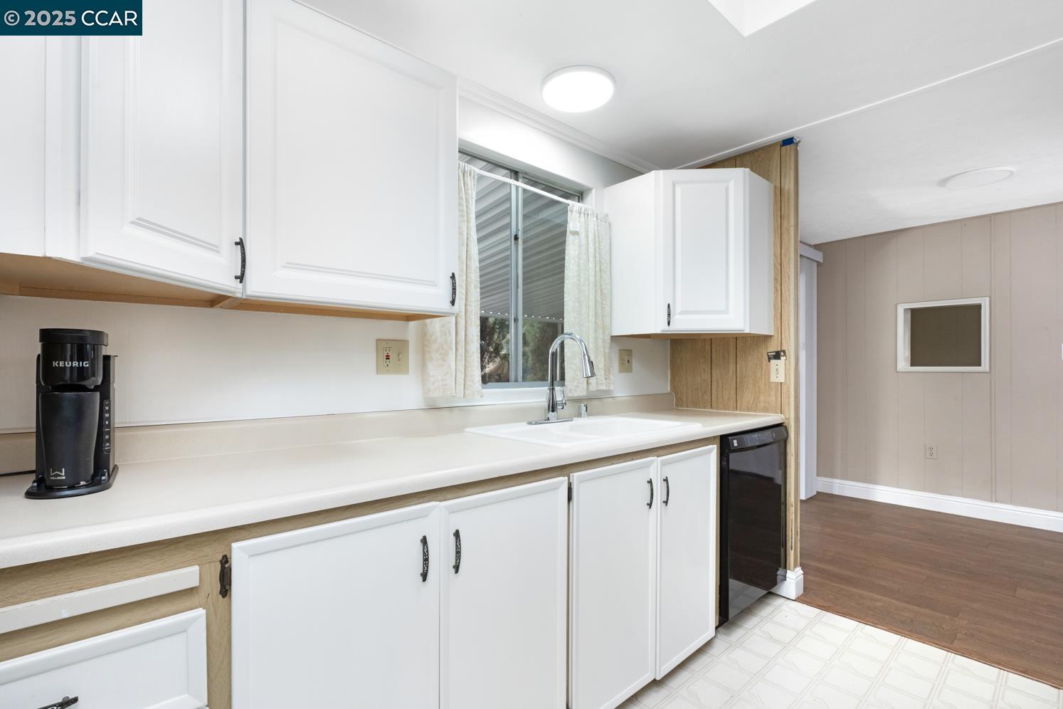 Detail Gallery Image 24 of 46 For 2197 Dalis Drive #124,  Concord,  CA 94520-5419 - 2 Beds | 1/1 Baths