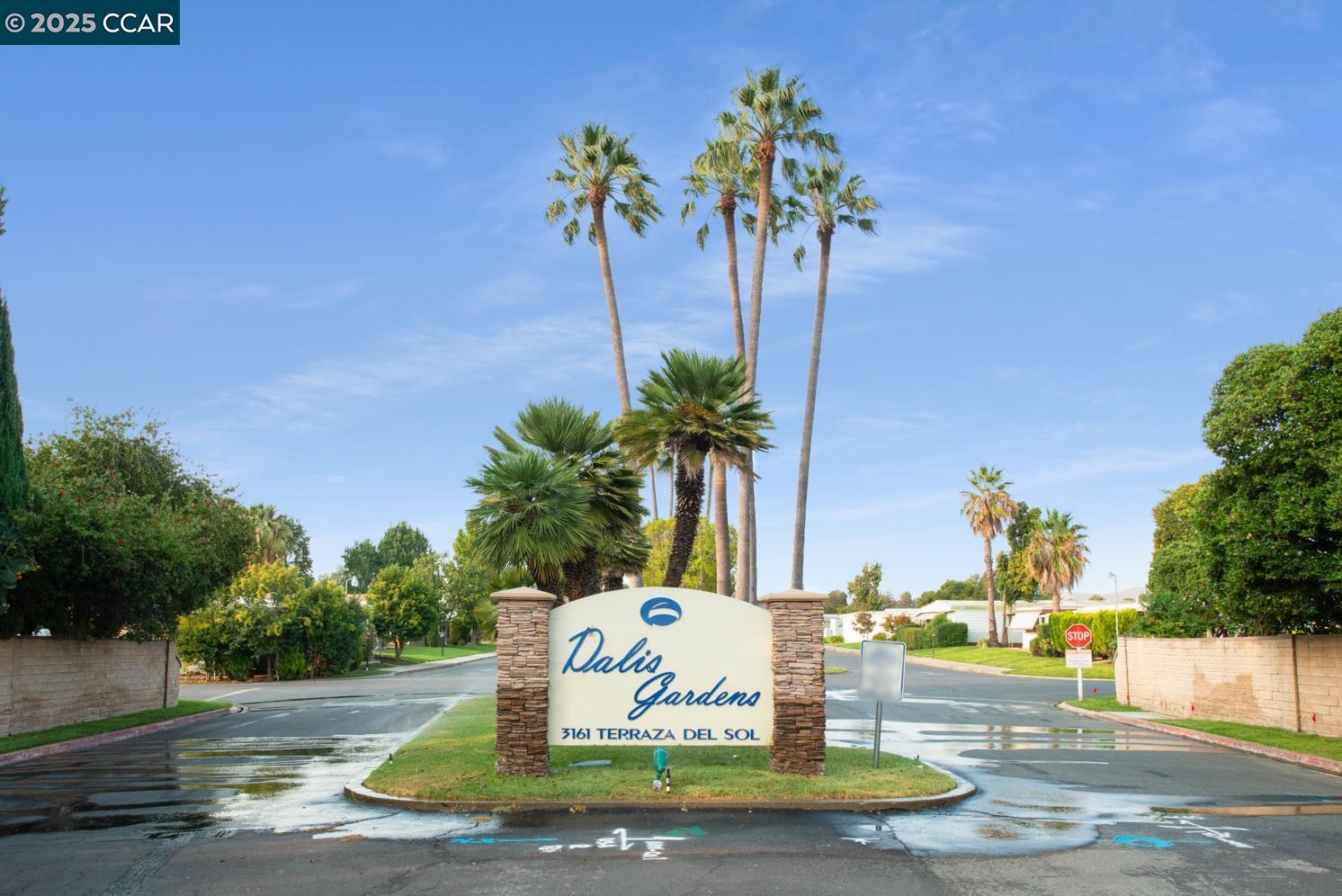 Detail Gallery Image 39 of 46 For 2197 Dalis Drive #124,  Concord,  CA 94520-5419 - 2 Beds | 1/1 Baths