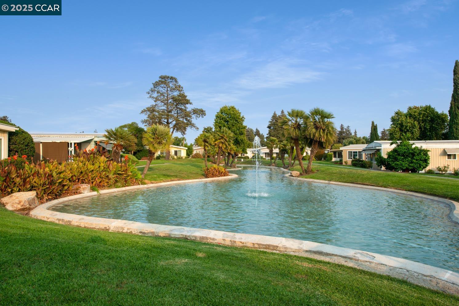 Detail Gallery Image 42 of 46 For 2197 Dalis Drive #124,  Concord,  CA 94520-5419 - 2 Beds | 1/1 Baths