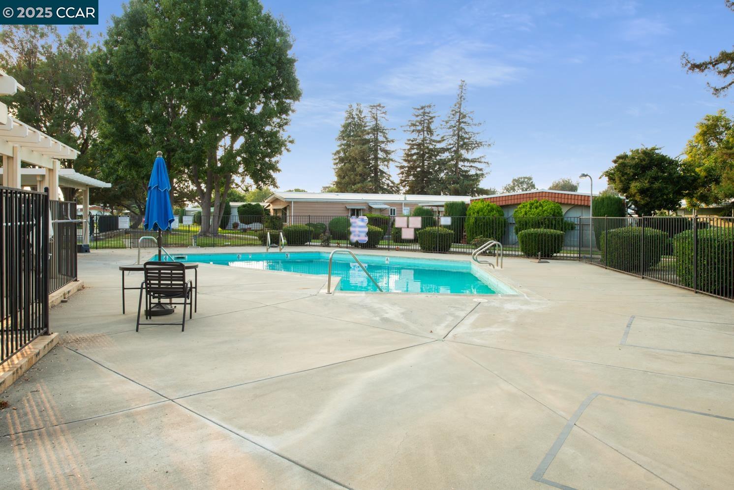 Detail Gallery Image 43 of 46 For 2197 Dalis Drive #124,  Concord,  CA 94520-5419 - 2 Beds | 1/1 Baths